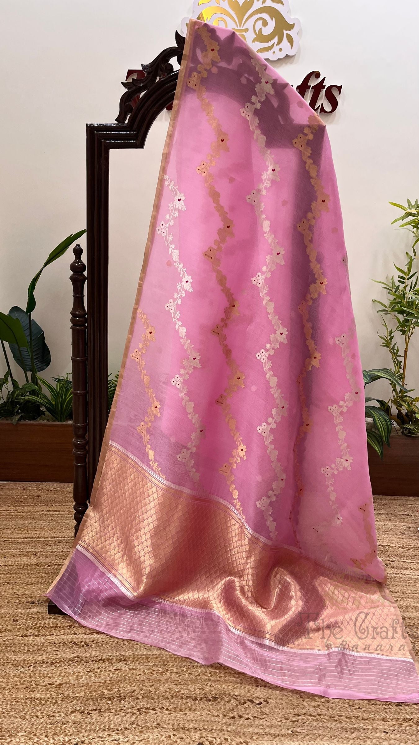 Pure Kora Silk Handloom Banarasi Saree - Kadhua Stripes