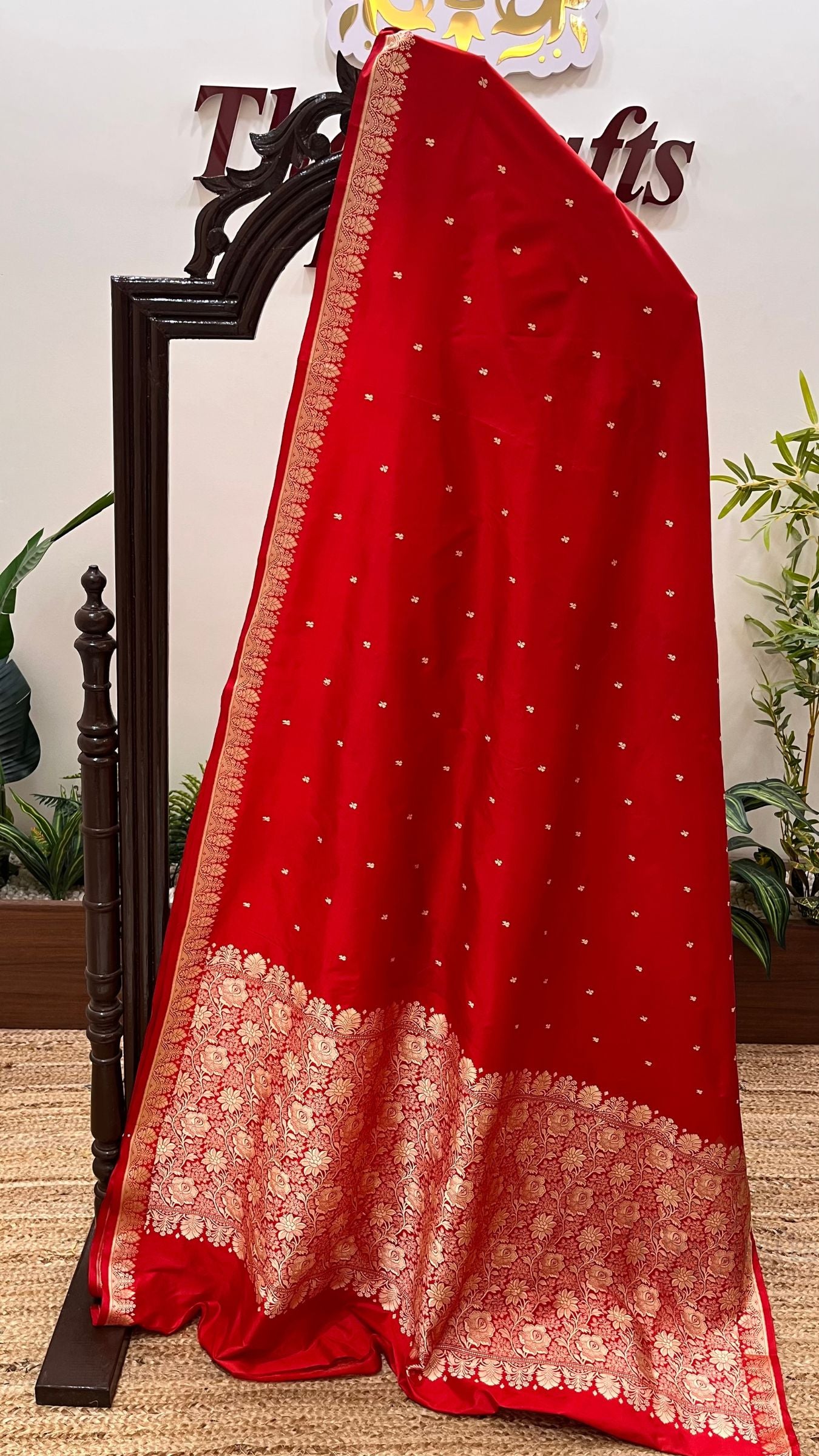 Pure Katan Silk Handloom Banarasi Saree - Resham Chunri Buti