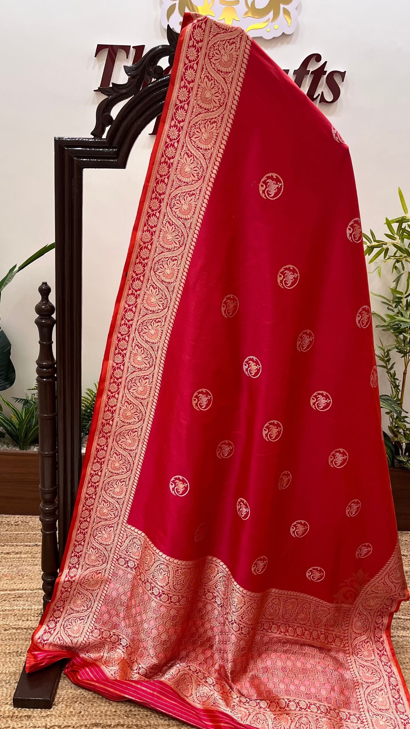 Pure Katan Silk Handloom Banarasi Saree - Kadhua sona rupa work