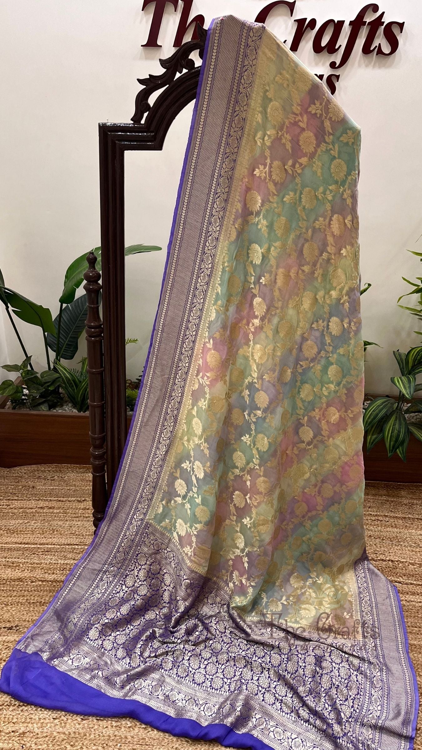 Khaddi Georgette Handloom Banarasi Saree