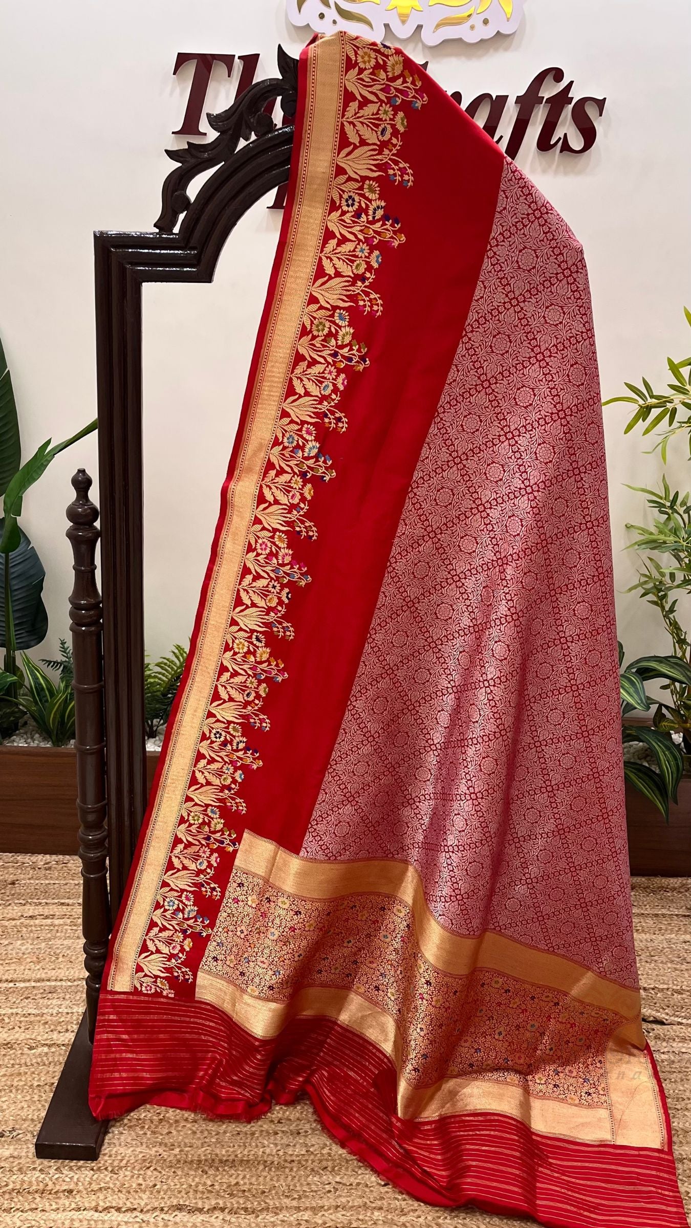 Pure Katan Silk Handloom Banarasi Saree - Kadhua Tanchui Brocade Meena