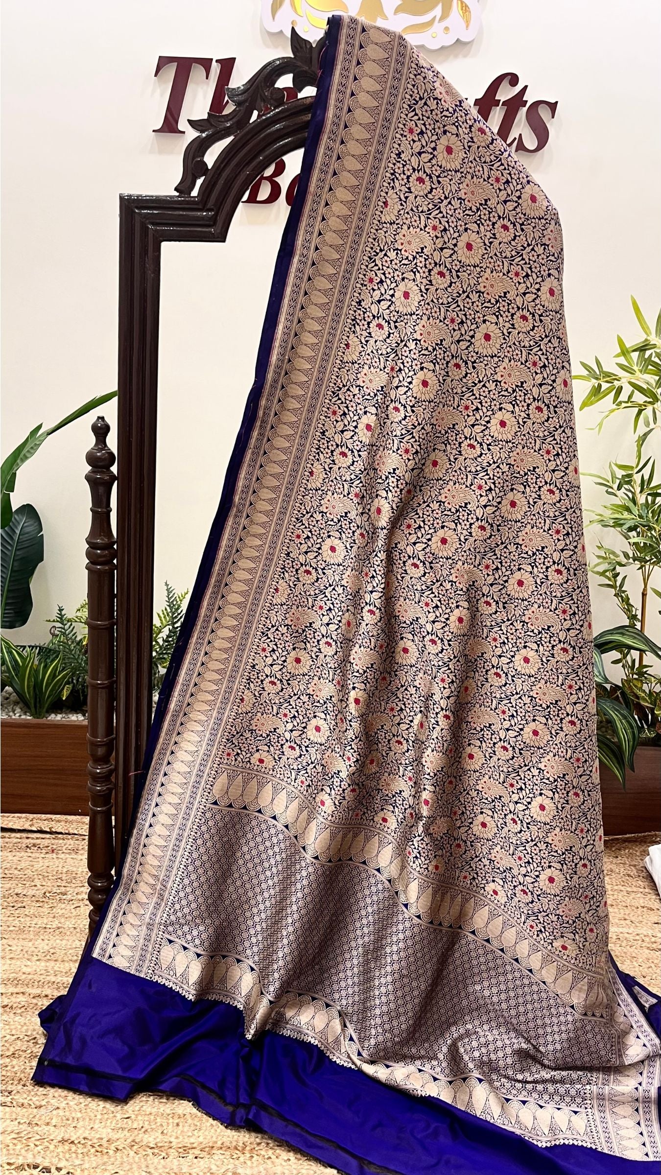 Pure Katan Silk Handloom Banarasi Saree - Tanchui Brocade Meena