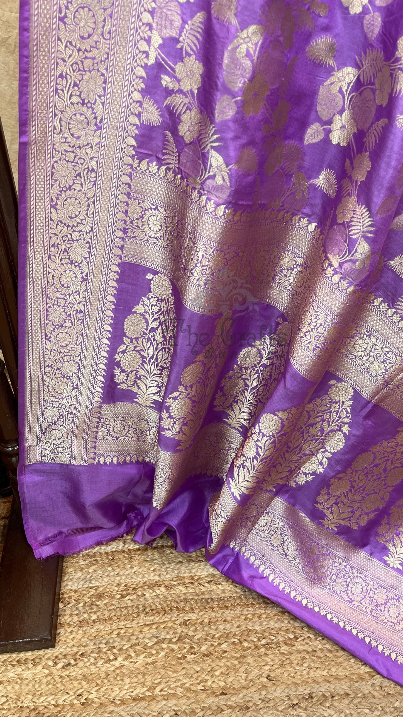 Pure Katan Silk Handloom Banarasi Saree - Jaal work