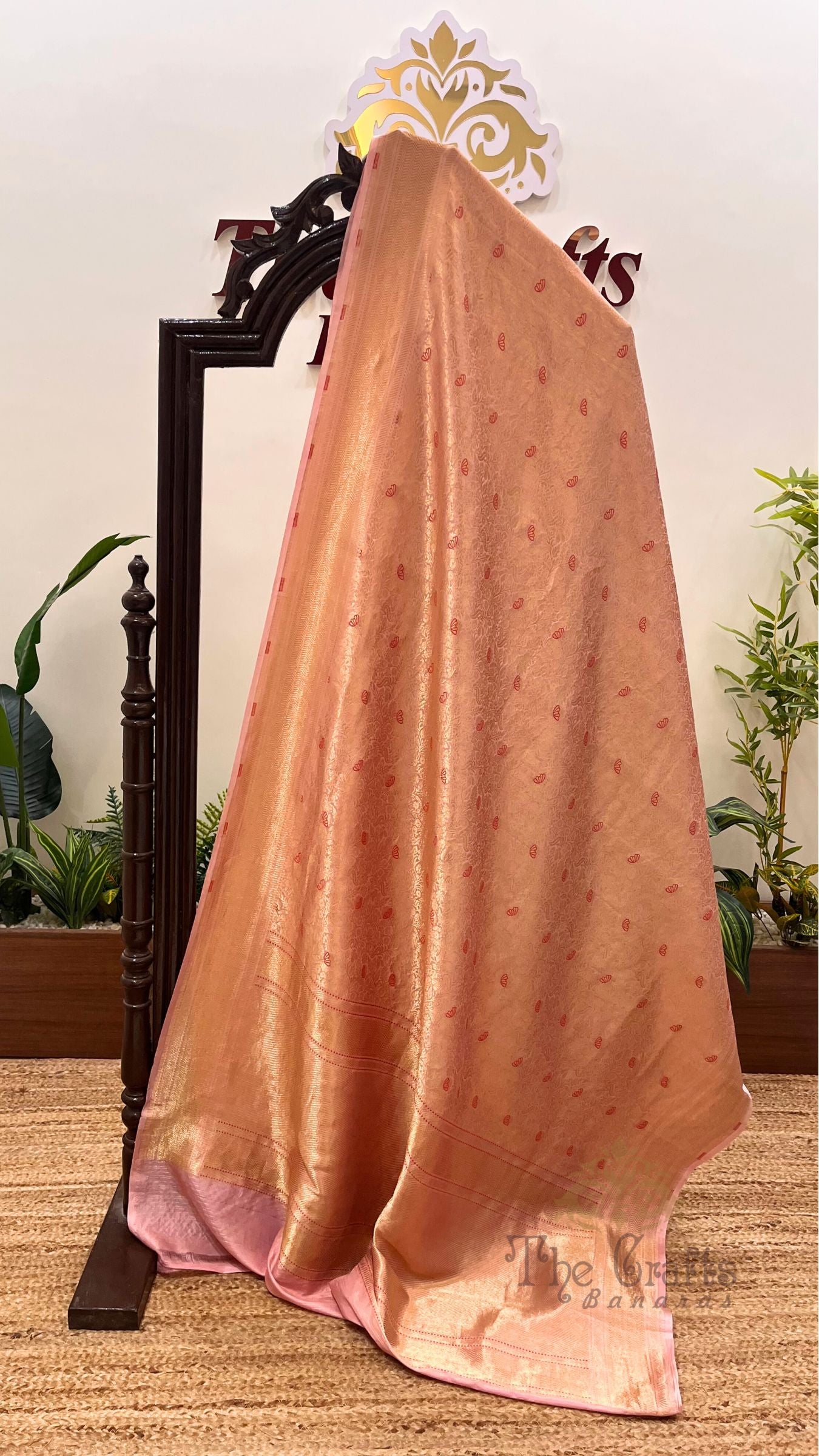 Pure Katan Silk Handloom Banarasi Saree - Tanchui Brocade Meena