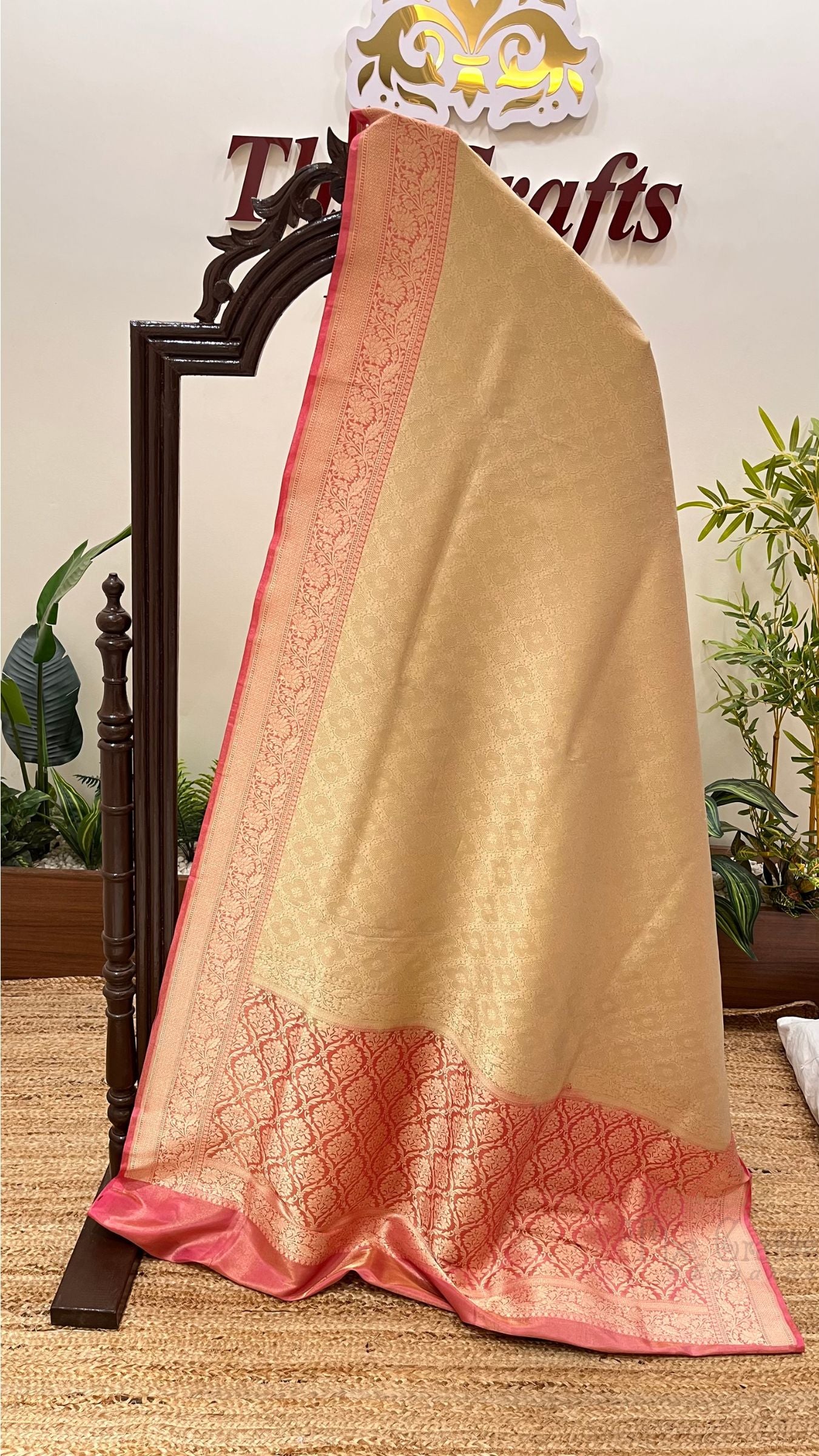 Pure Katan Tissue Silk Handloom Banarasi Saree - Tanchui Brocade