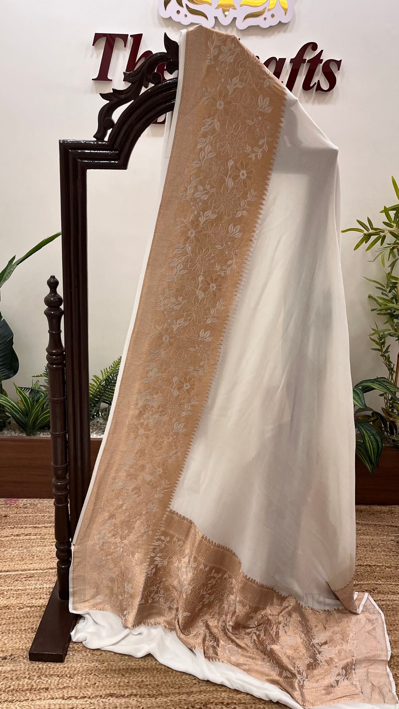 Khaddi Georgette Banarasi Saree - Antique Zari