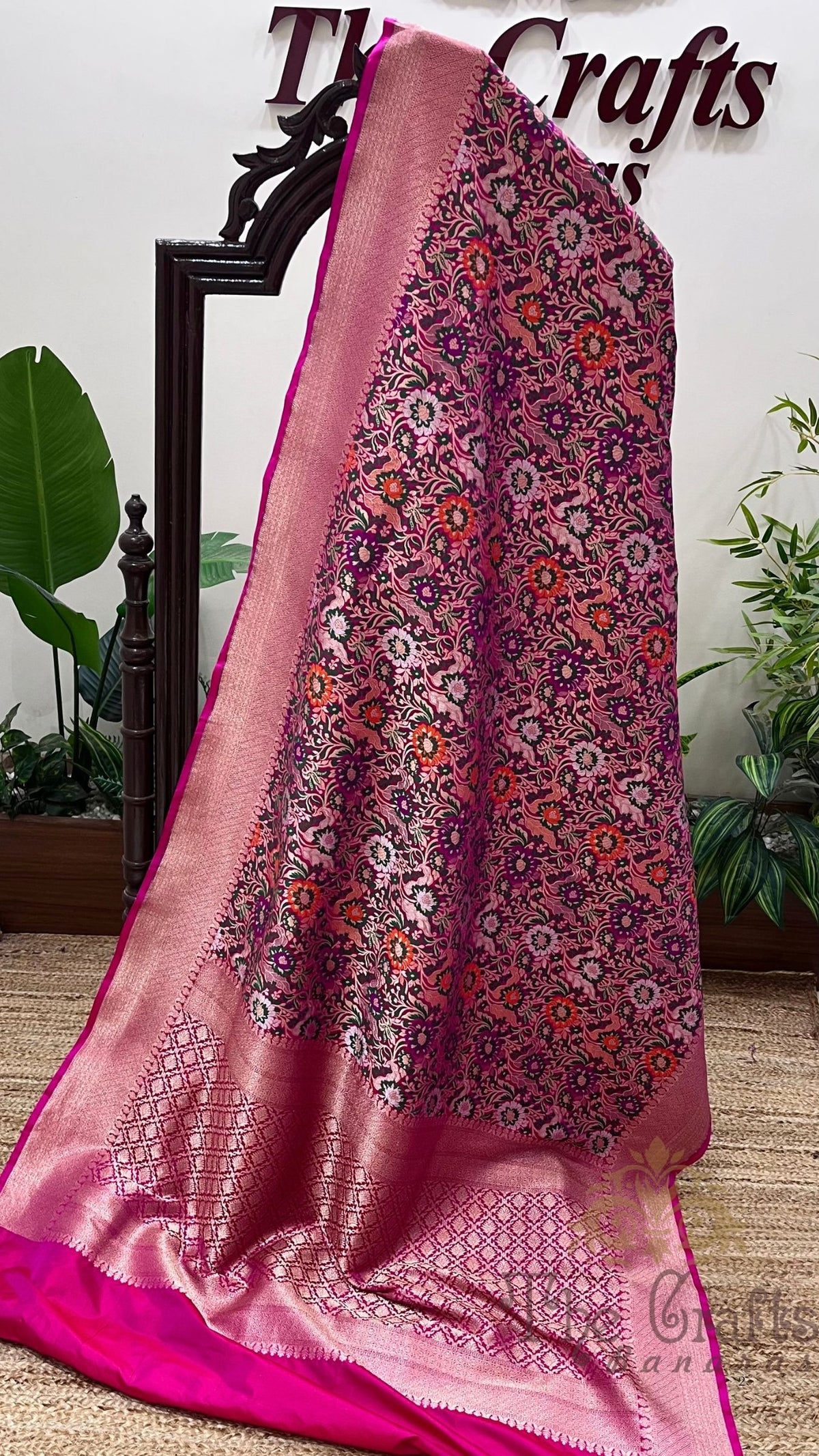 Pure Katan Silk Handloom Banarasi Saree - Jaal Work with Meenakari
