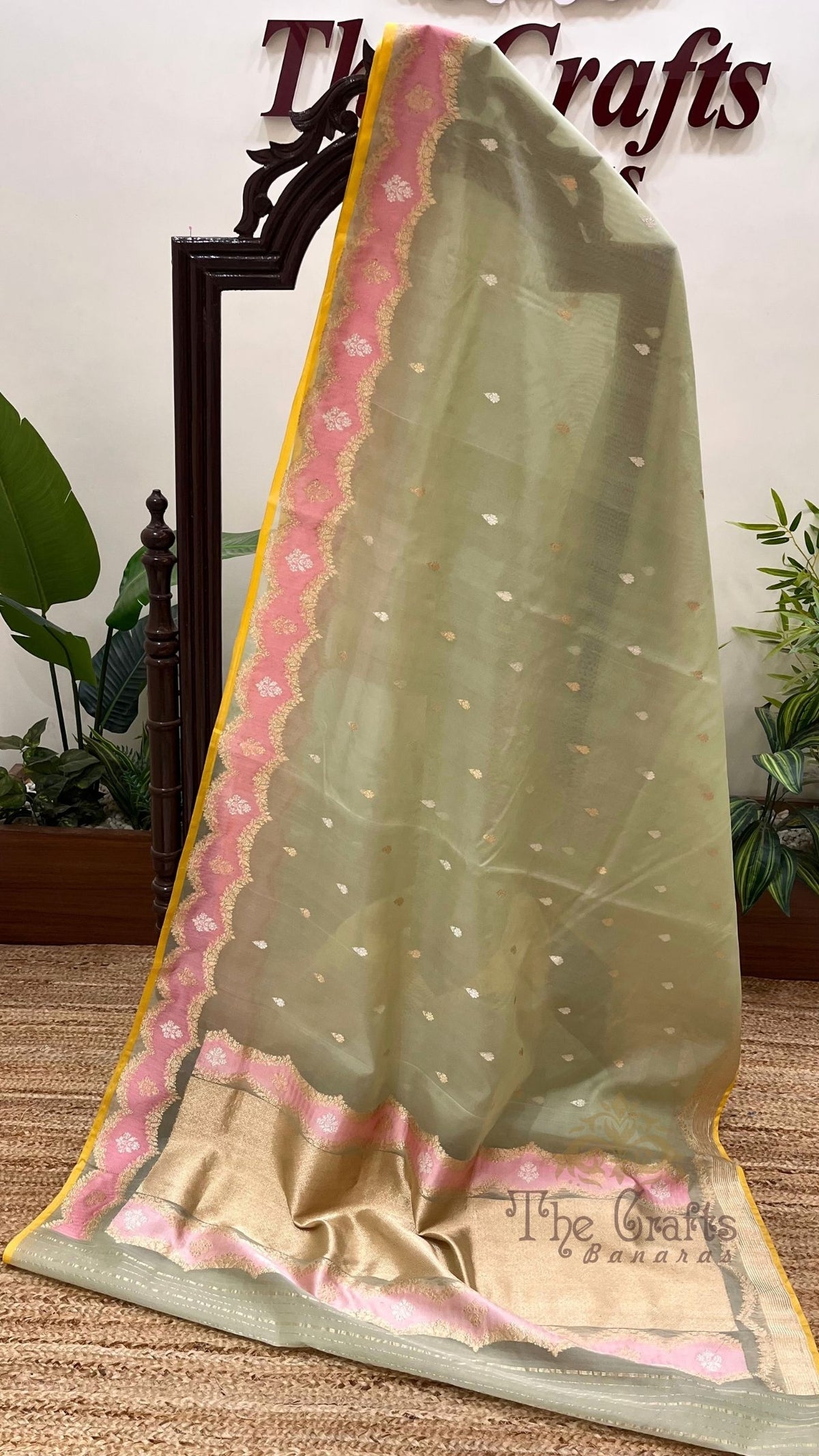 Pure Kora Silk Handloom Banarasi Saree - Kadhua Sona Rupa Bootis with Meenakari Border