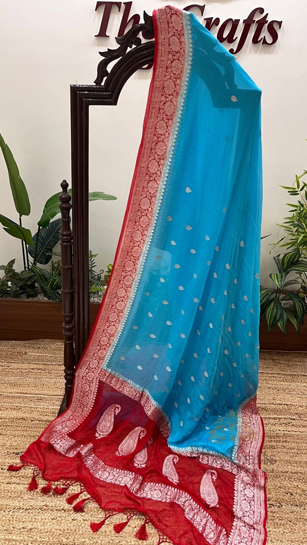 Pure Georgette Handloom Banarasi Saree