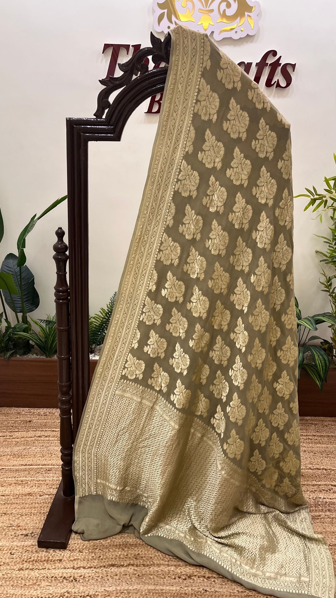 Khaddi Georgette Banarasi Saree - Water Zari