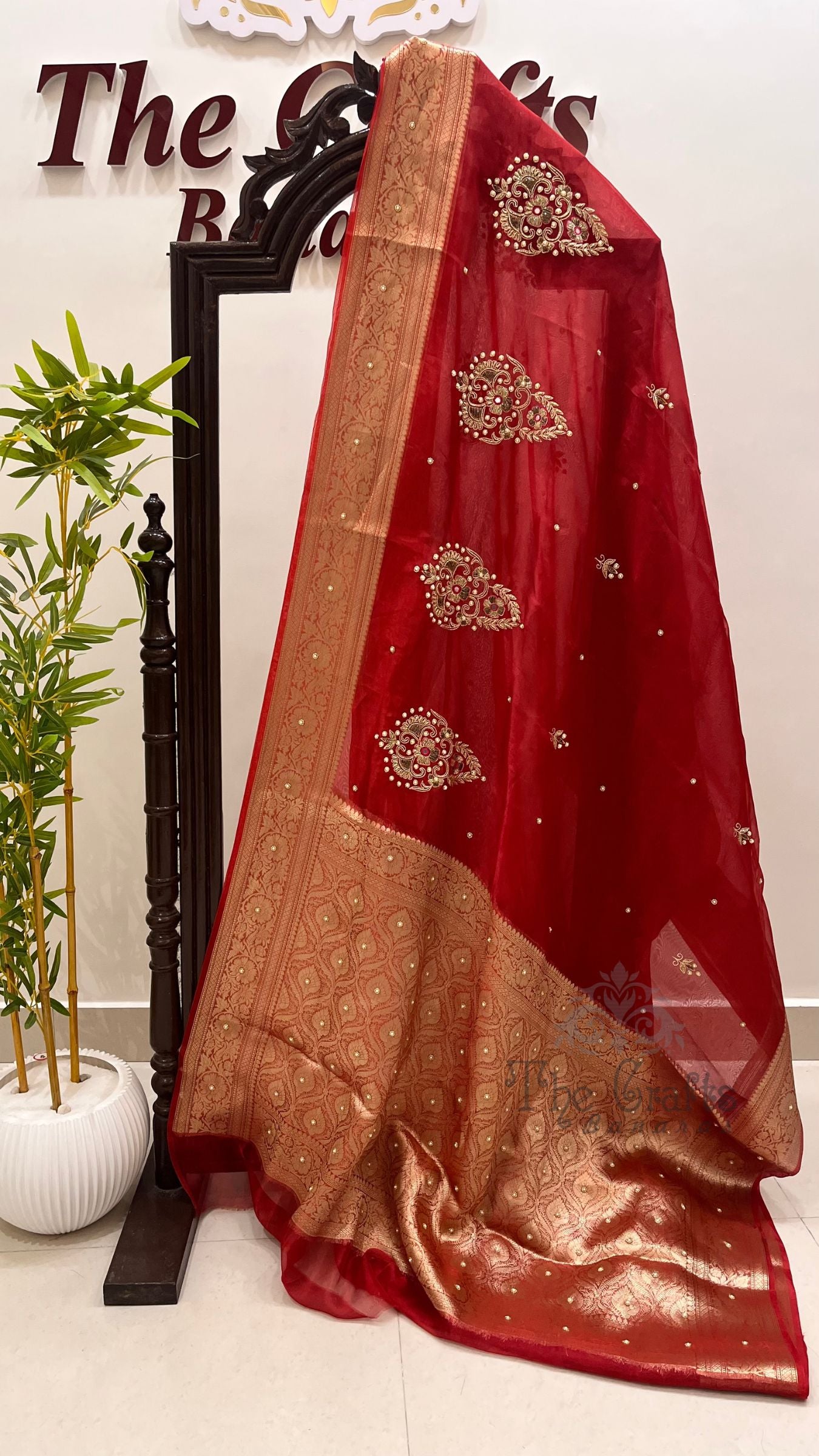 Pure Kora Silk Handloom Banarasi Saree - Handwork Zardozi Cut Dana and Stone Work