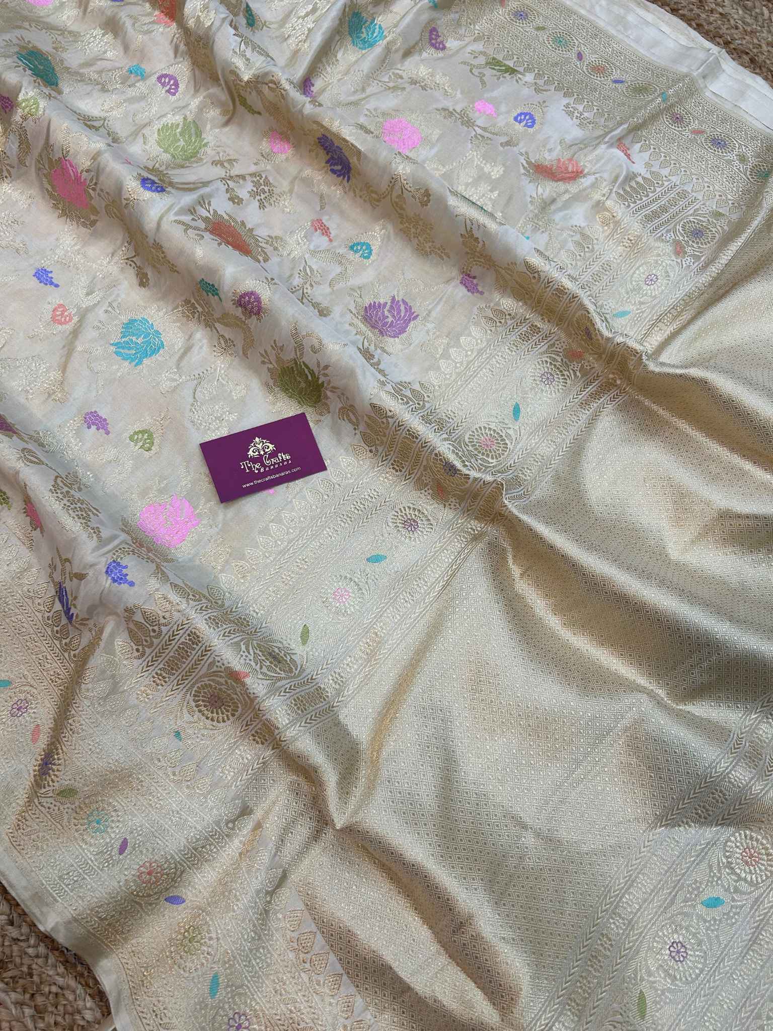 Pure Katan Silk Handloom Banarasi Saree - Kadhua jangla