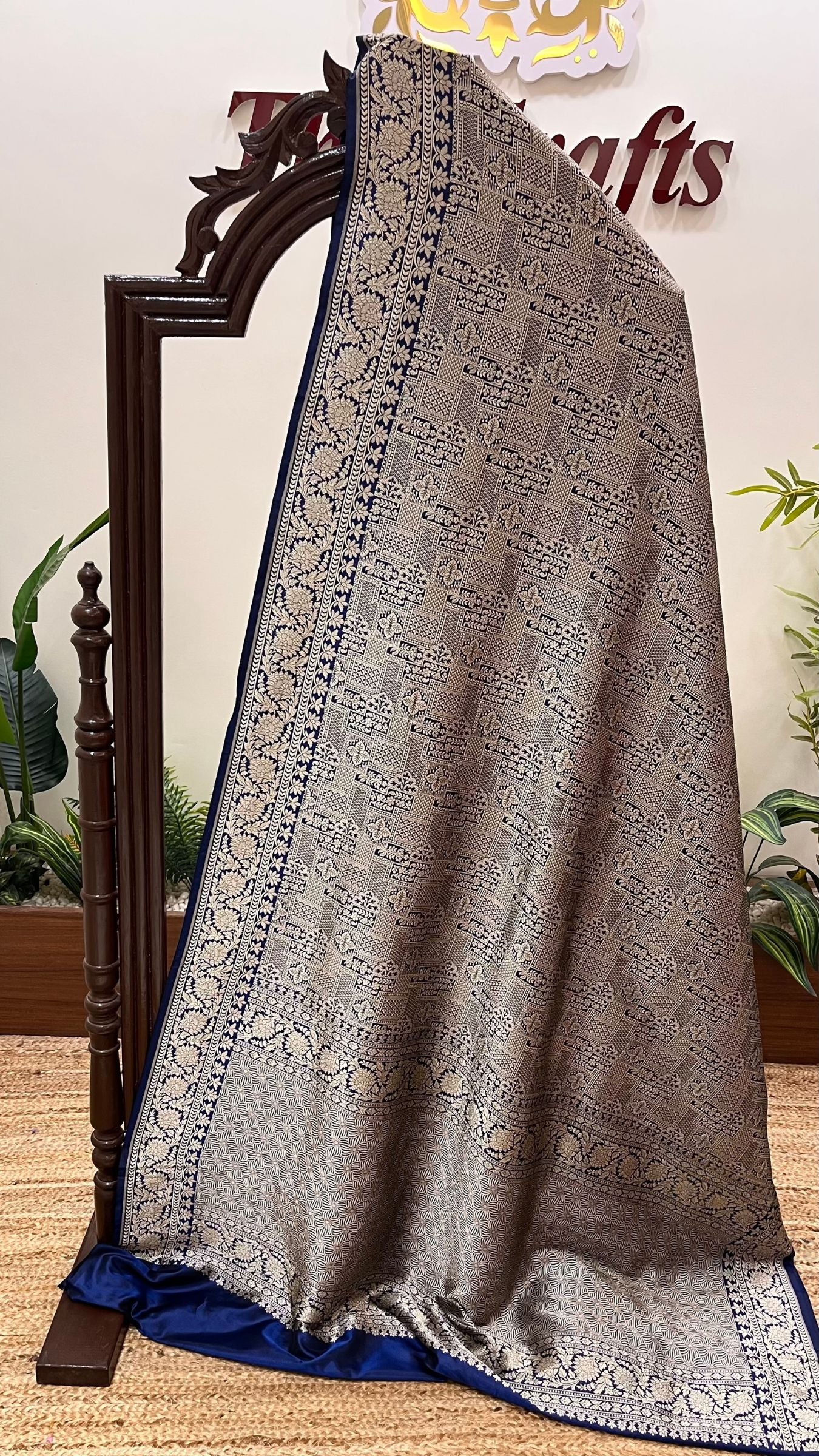Pure Katan Silk Handloom Banarasi Saree - Tanchui Brocade