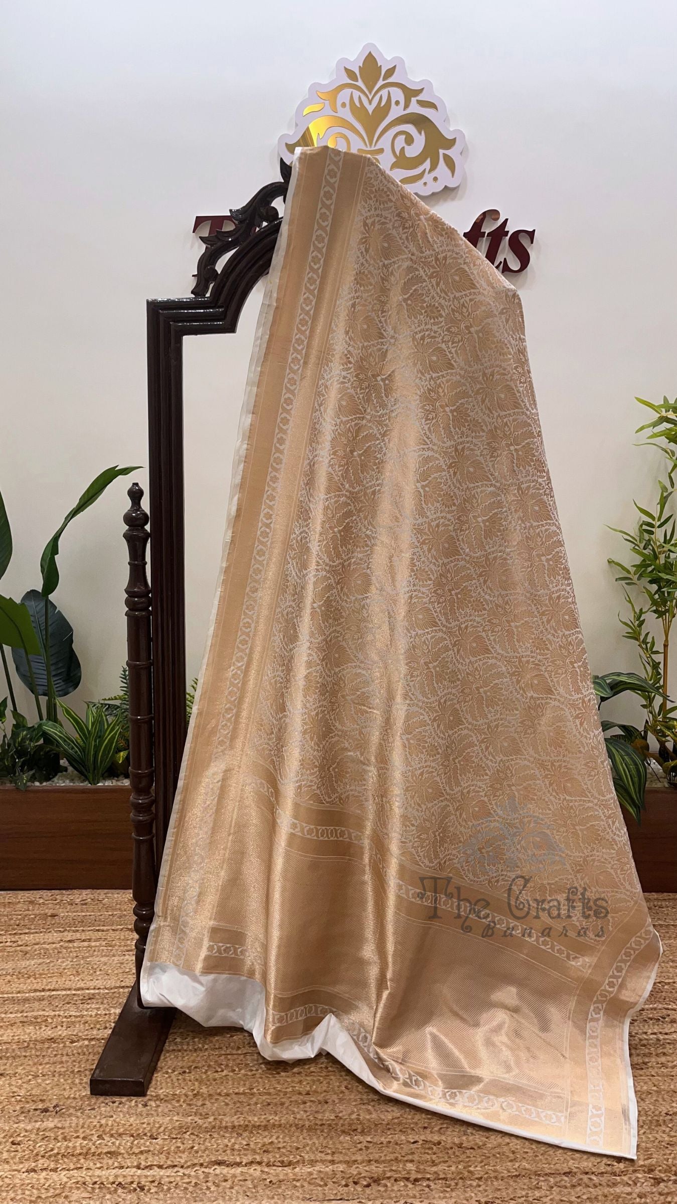 Pure Katan Silk Handloom Banarasi Saree - Tanchui Brocade Meena