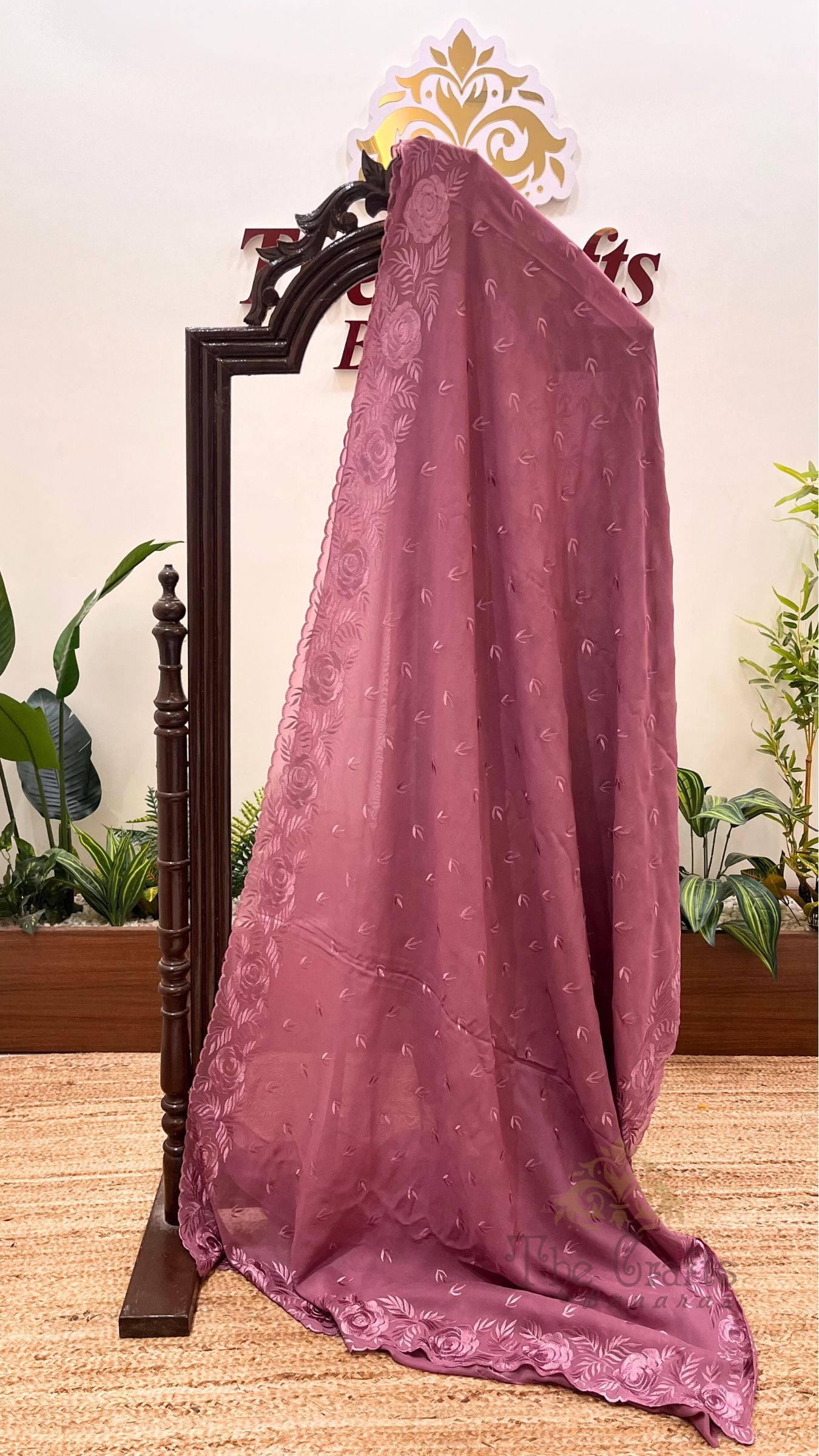 Pure Georgette Chikankari Handloom Banarasi Saree