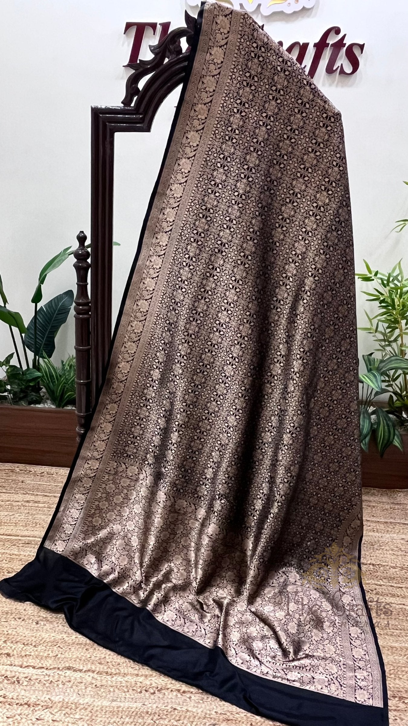 Pure Katan Silk Handloom Banarasi Saree - Tanchui Brocade