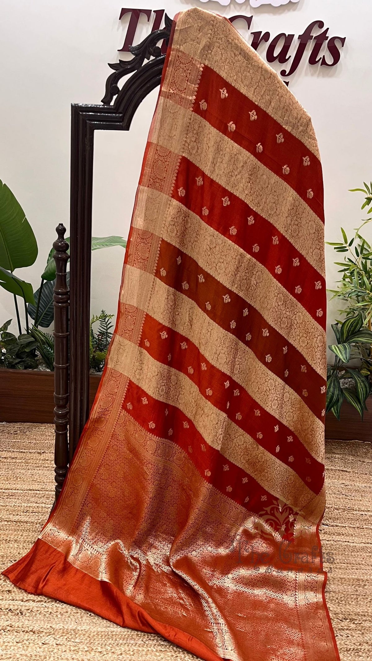 Pure Chiniya Tissue Silk Banarasi Saree