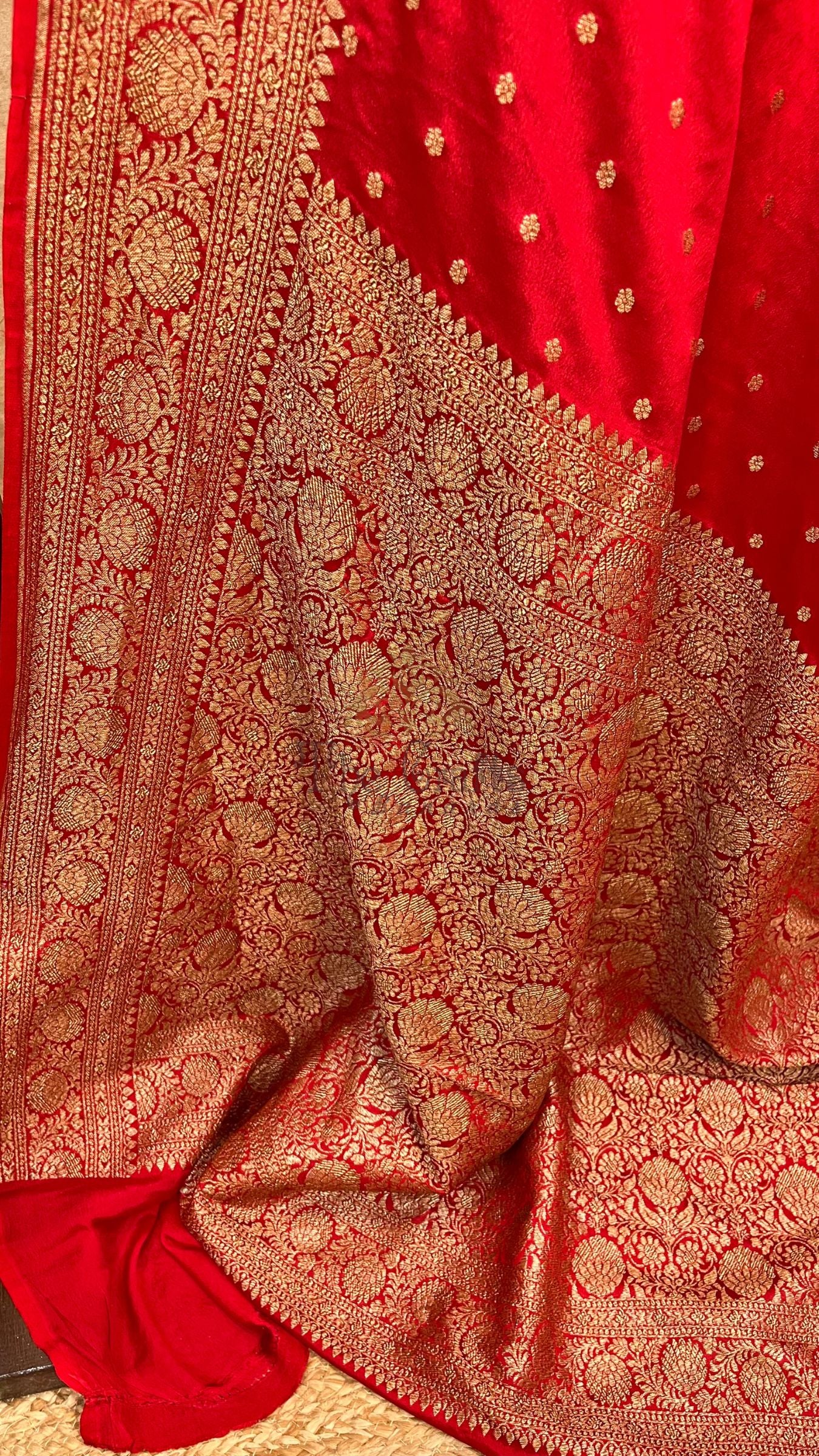 Pure Crepe Georgette Banarasi Saree - Antique Zari