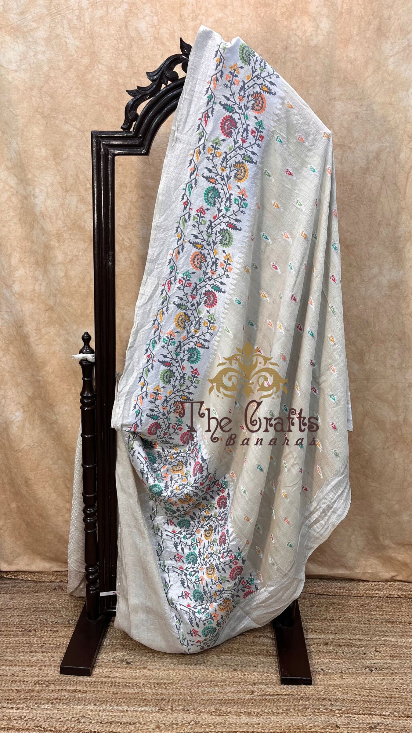 Tussar Georgette Handloom Banarasi Saree - Meenakari