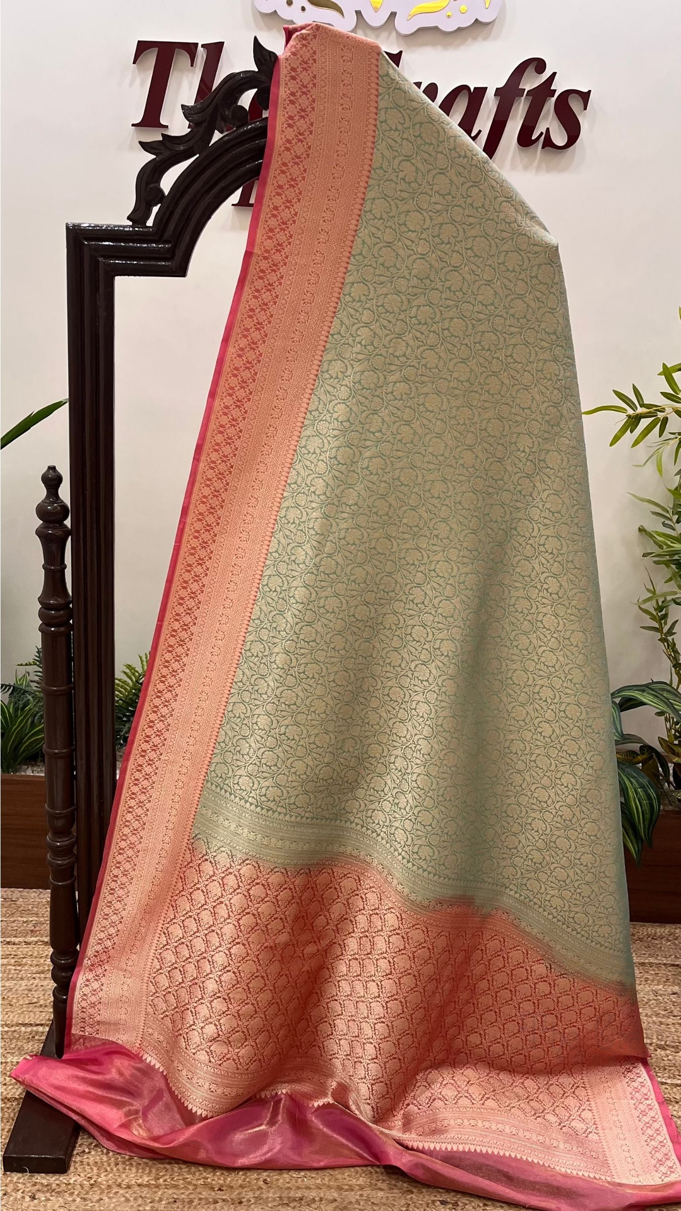Pure Katan Silk Handloom Banarasi Saree - Tanchui Brocade
