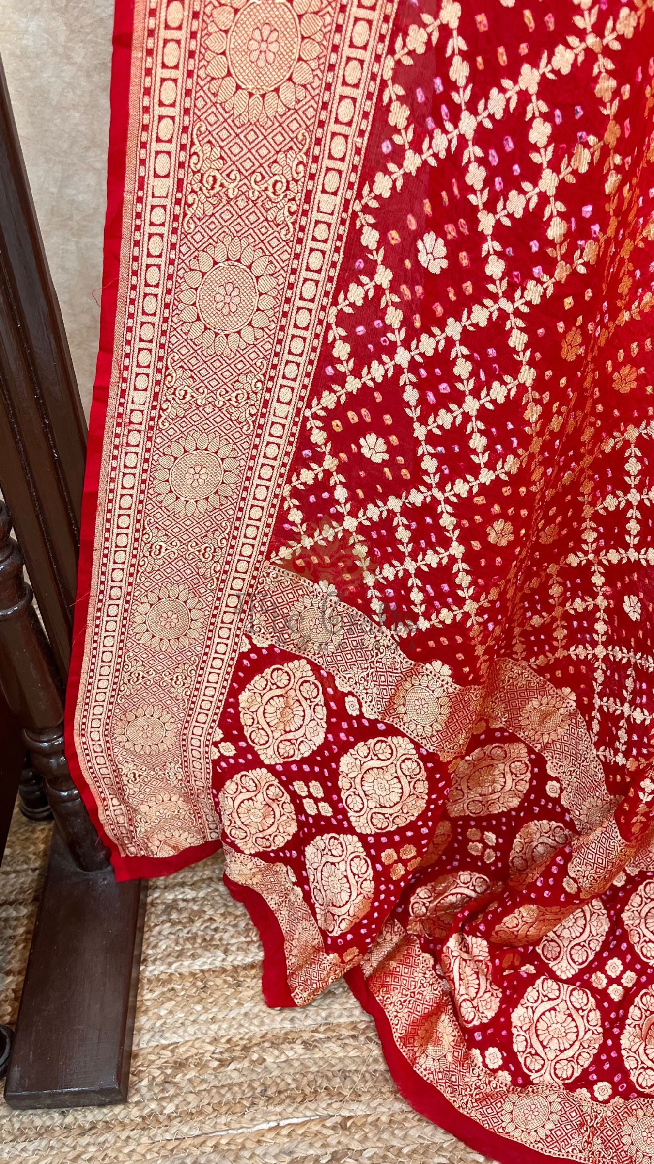 Pure Georgette Banarasi Handloom Bandhej Saree