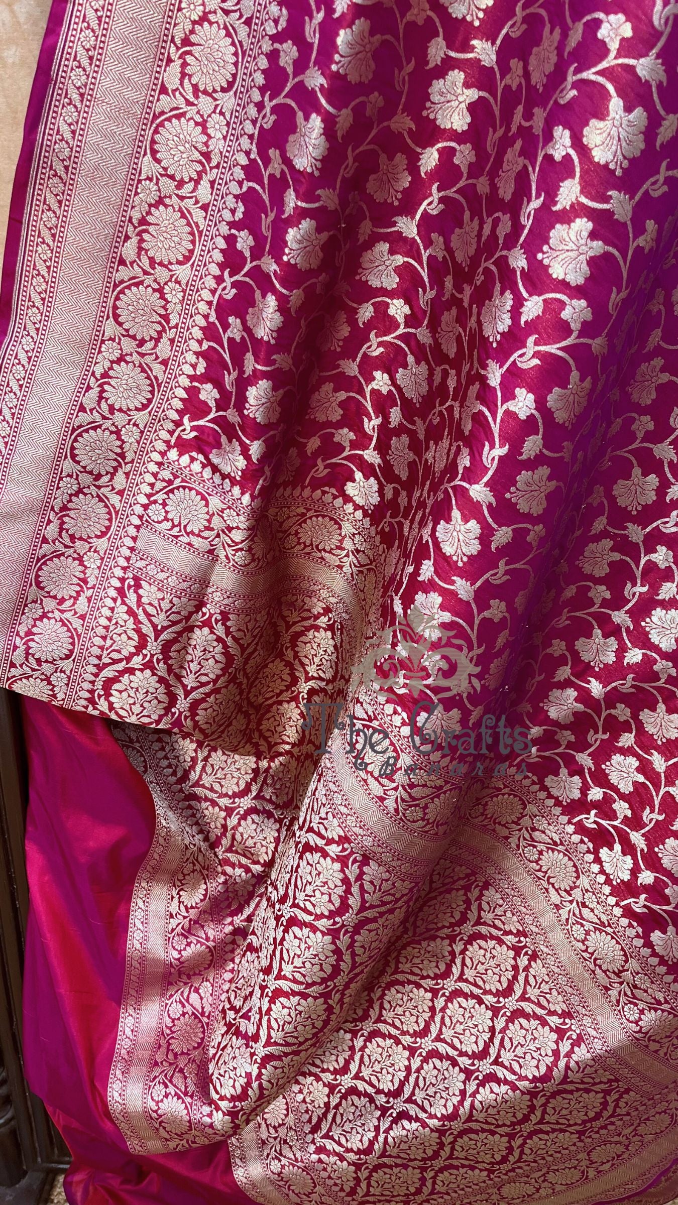 Pure Katan Silk Handloom Banarasi Saree - Jaal work