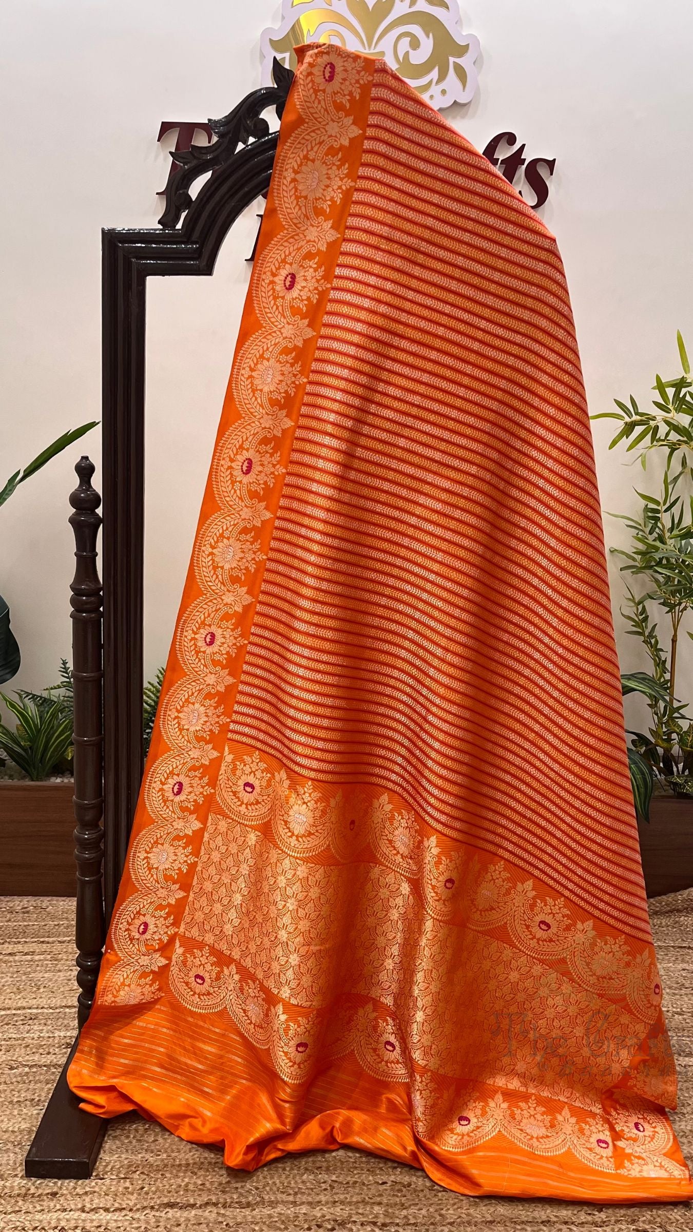 Pure Katan Silk Handloom Banarasi Saree - Kadhua Tanchui Brocade Meena