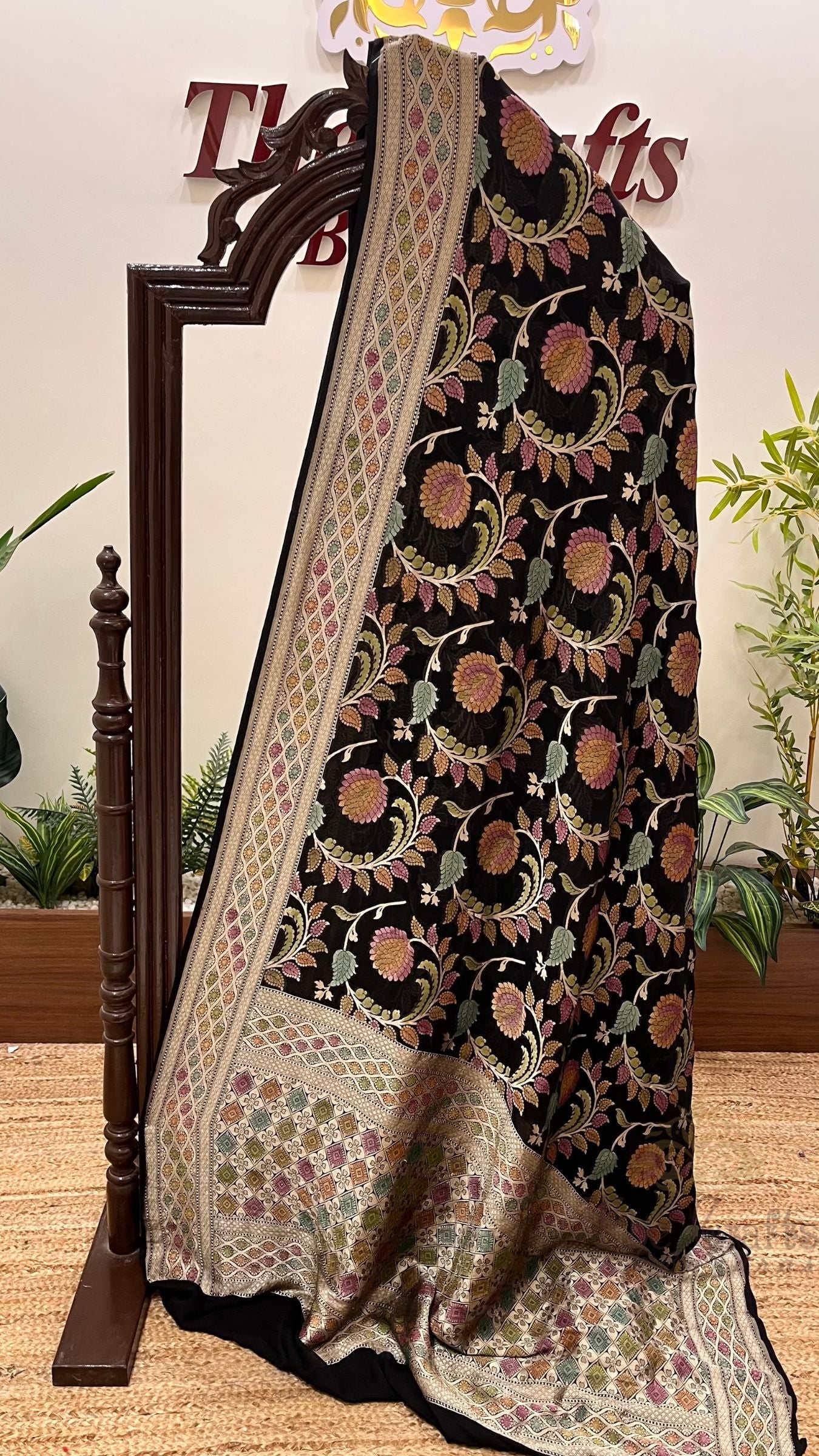 Khaddi Georgette Handloom Banarasi Saree - Water Zari