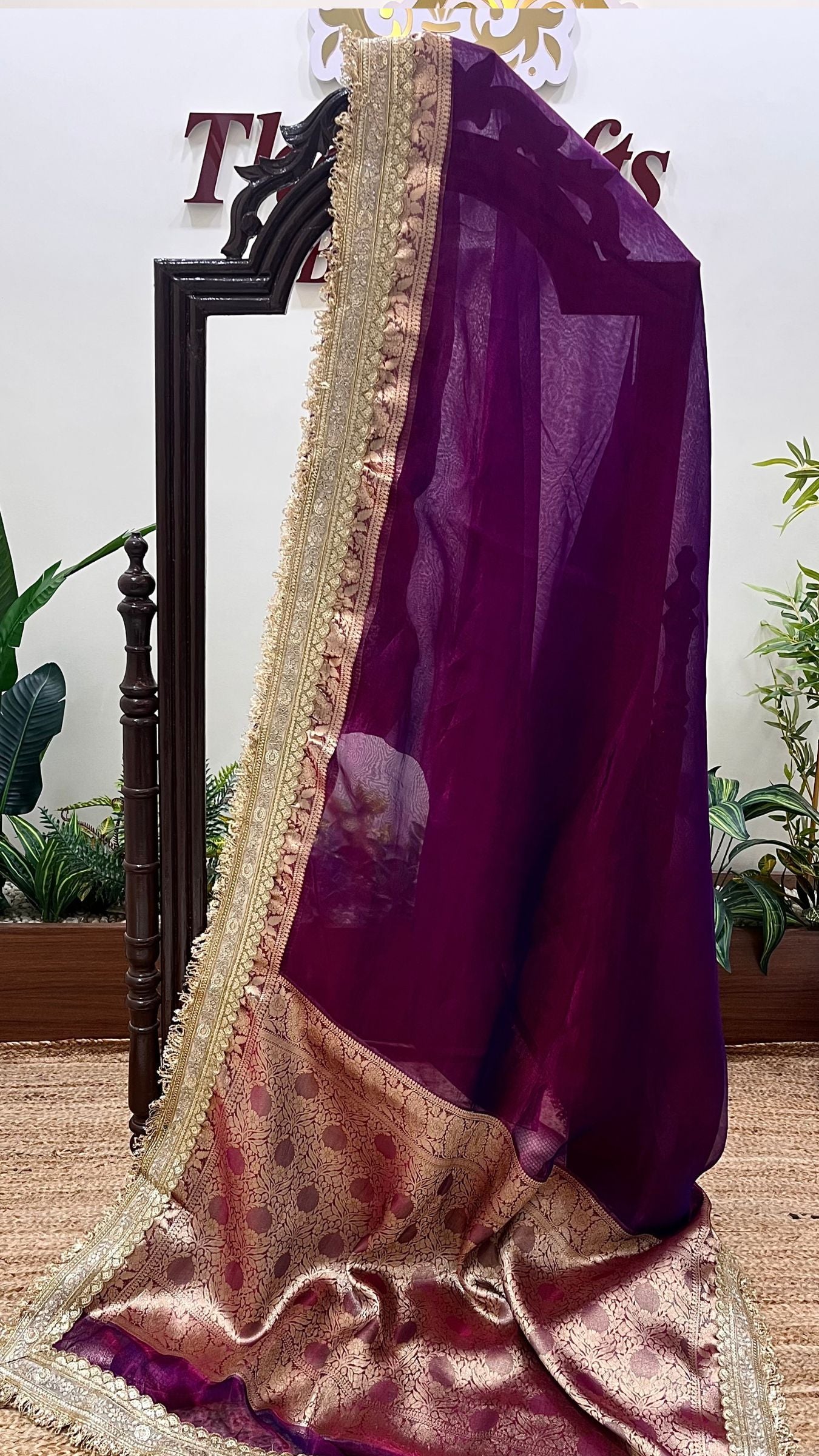 Pure Tissue Silk Handloom Banarasi Saree - with Lace Border
