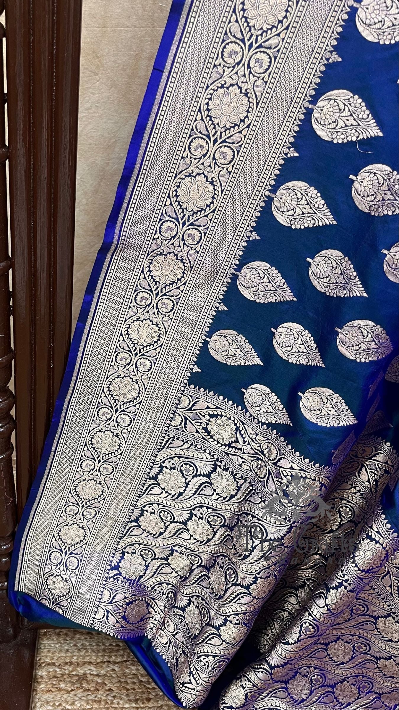 Pure Katan Silk Handloom Banarasi Saree - Jaal work