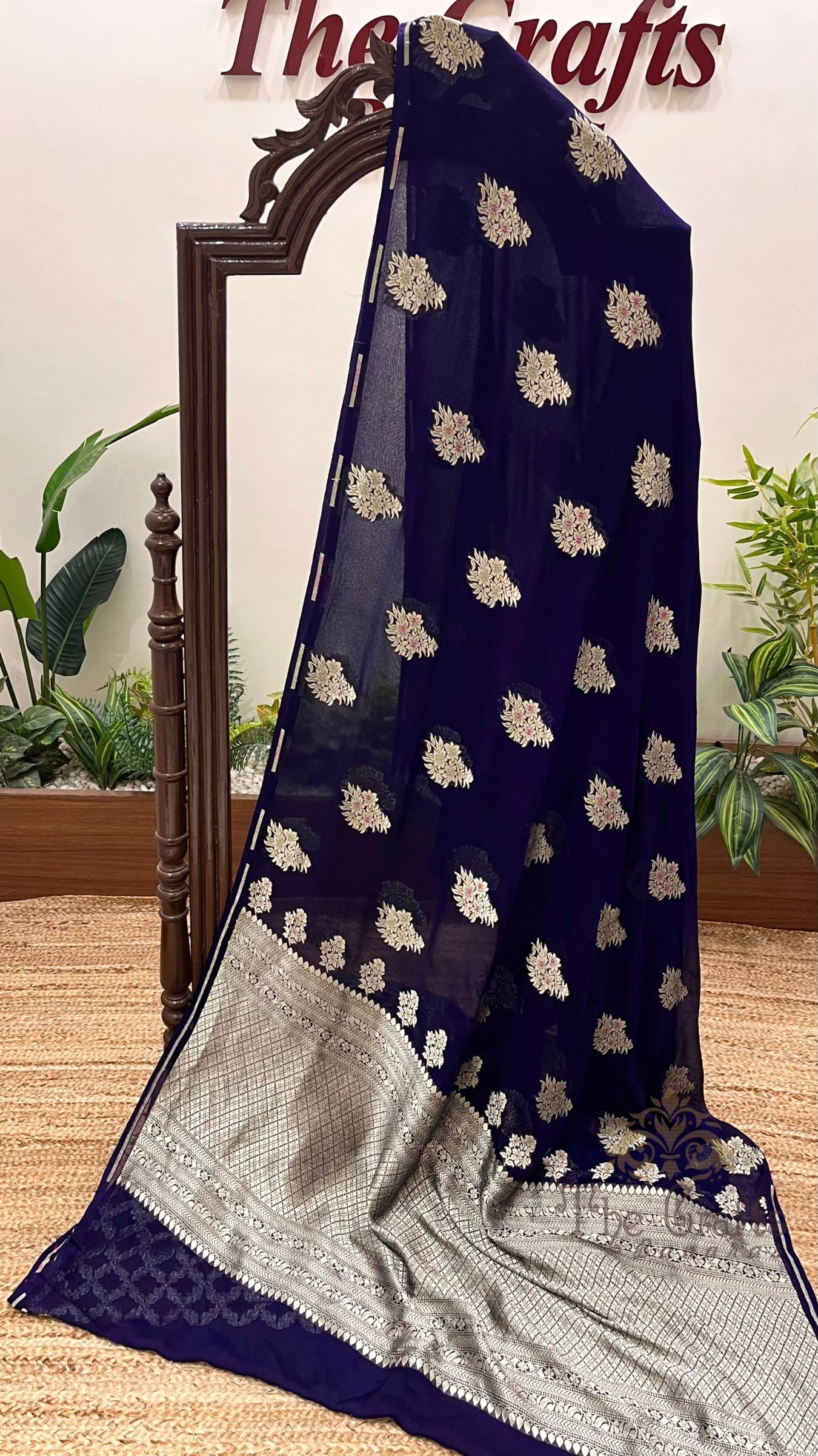 Khaddi Georgette Handloom Banarasi Saree - Jaal with Meenakari