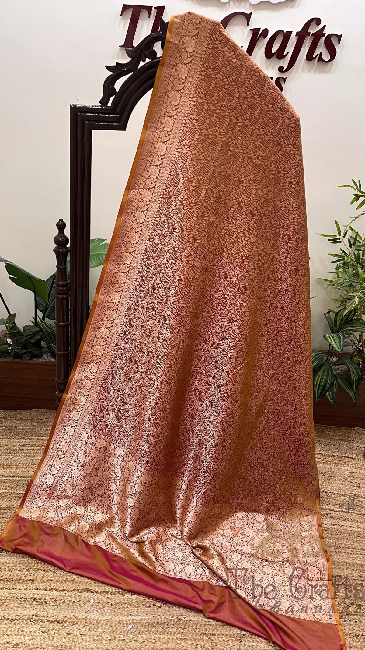 Pure Katan Silk Handloom Banarasi Saree - Tanchui Brocade