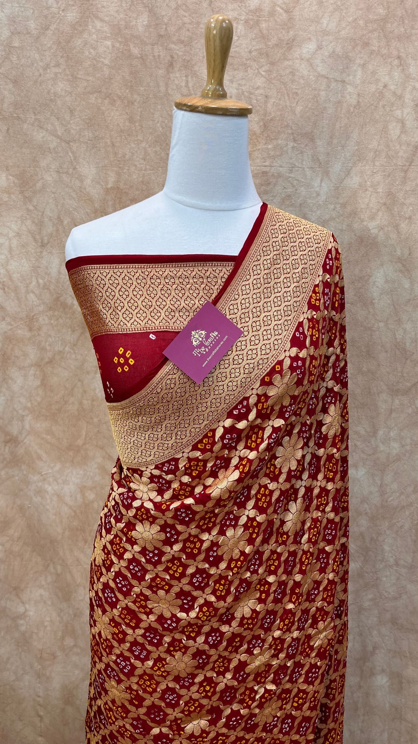 Pure Georgette Banarasi Handloom Bandhej Saree