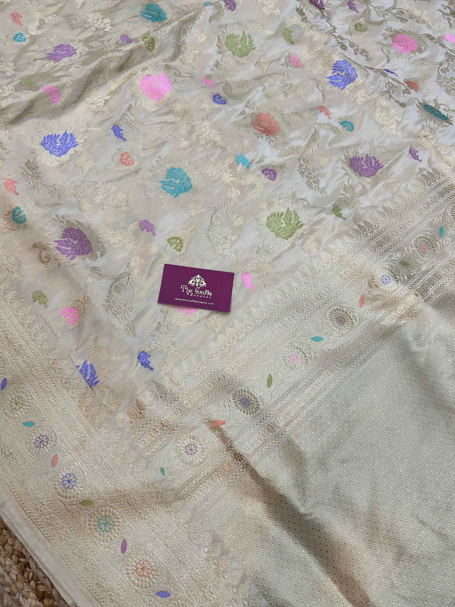 Pure Katan Silk Handloom Banarasi Saree - Kadhua jangla