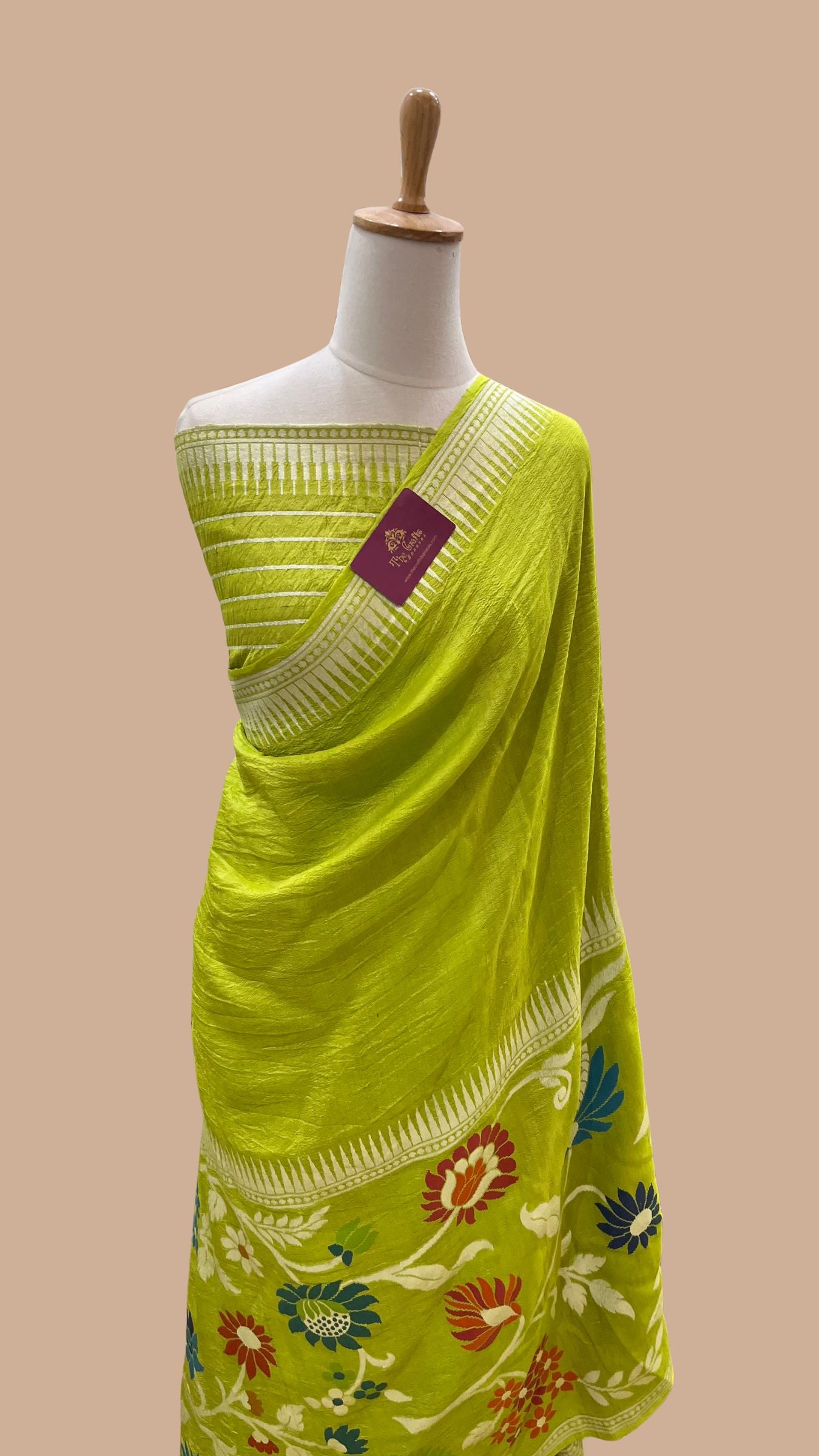 Tussar Georgette Handloom Banarasi Saree - Jaal with Tilfi Meenakari