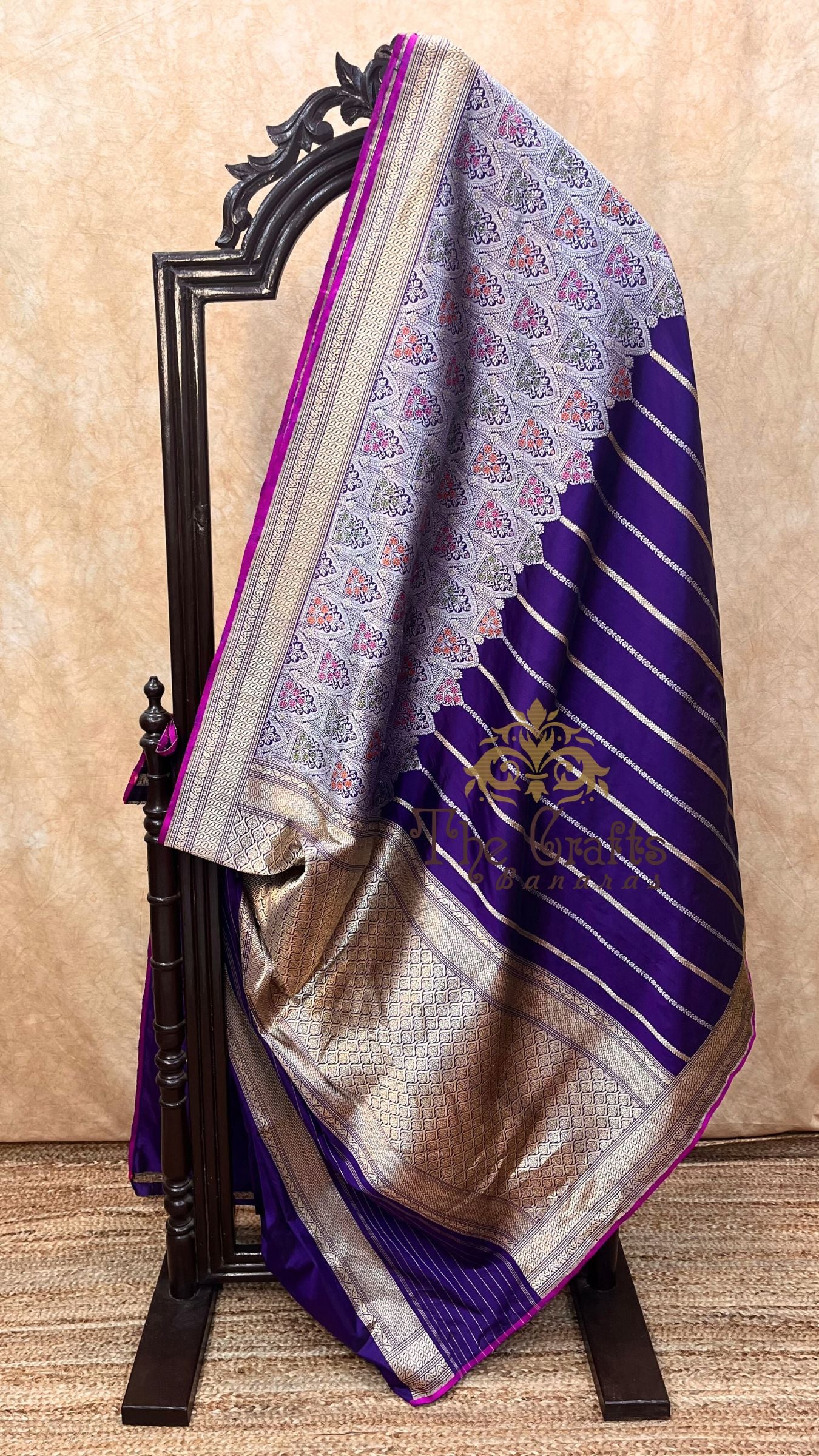 Pure Katan Silk Handloom Brocade Banarasi Saree - with kadhua meenakari work