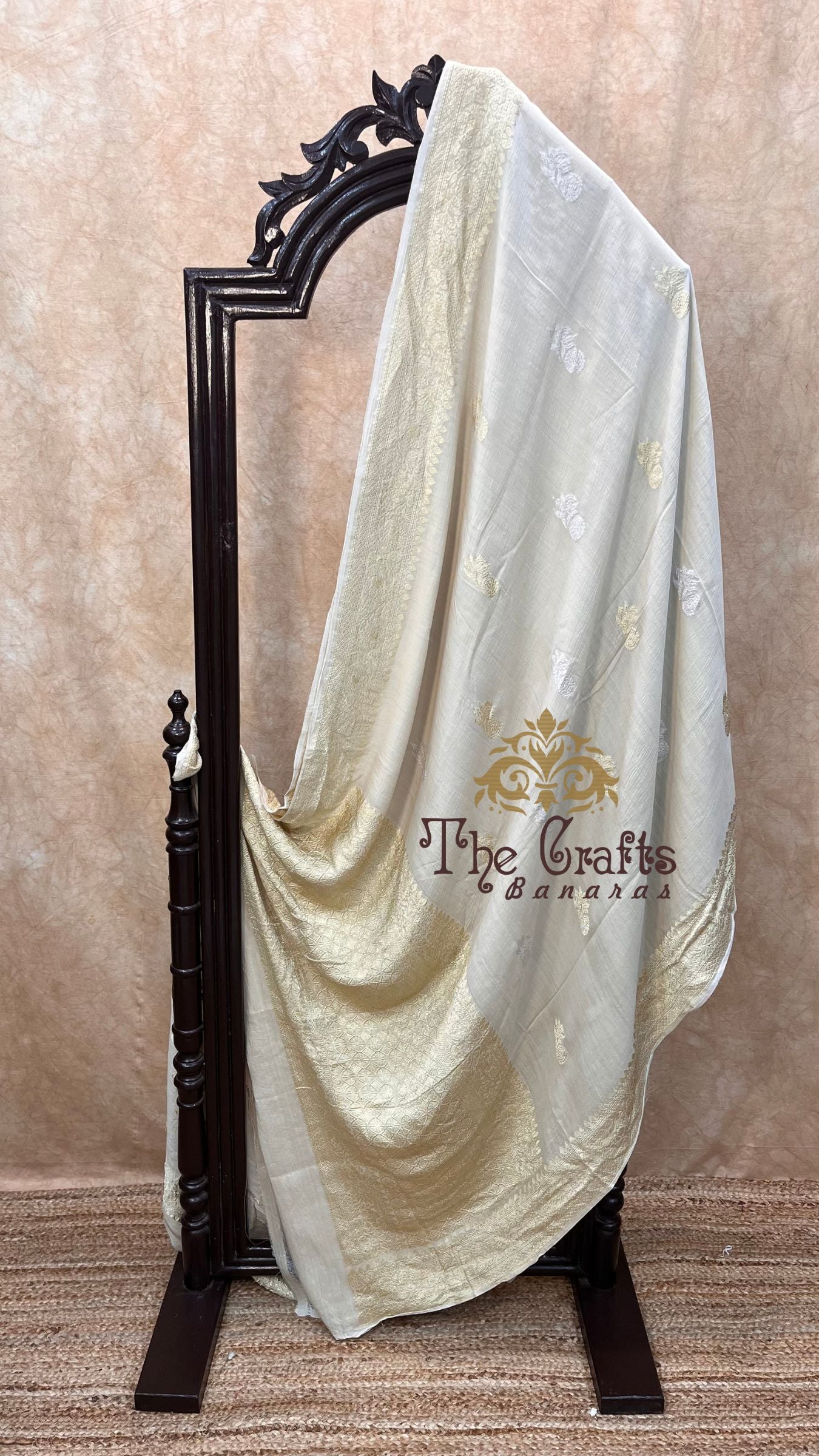 Pure Munga Silk Handloom Banarasi Saree - With Kadhua Sona Rupa Motifs