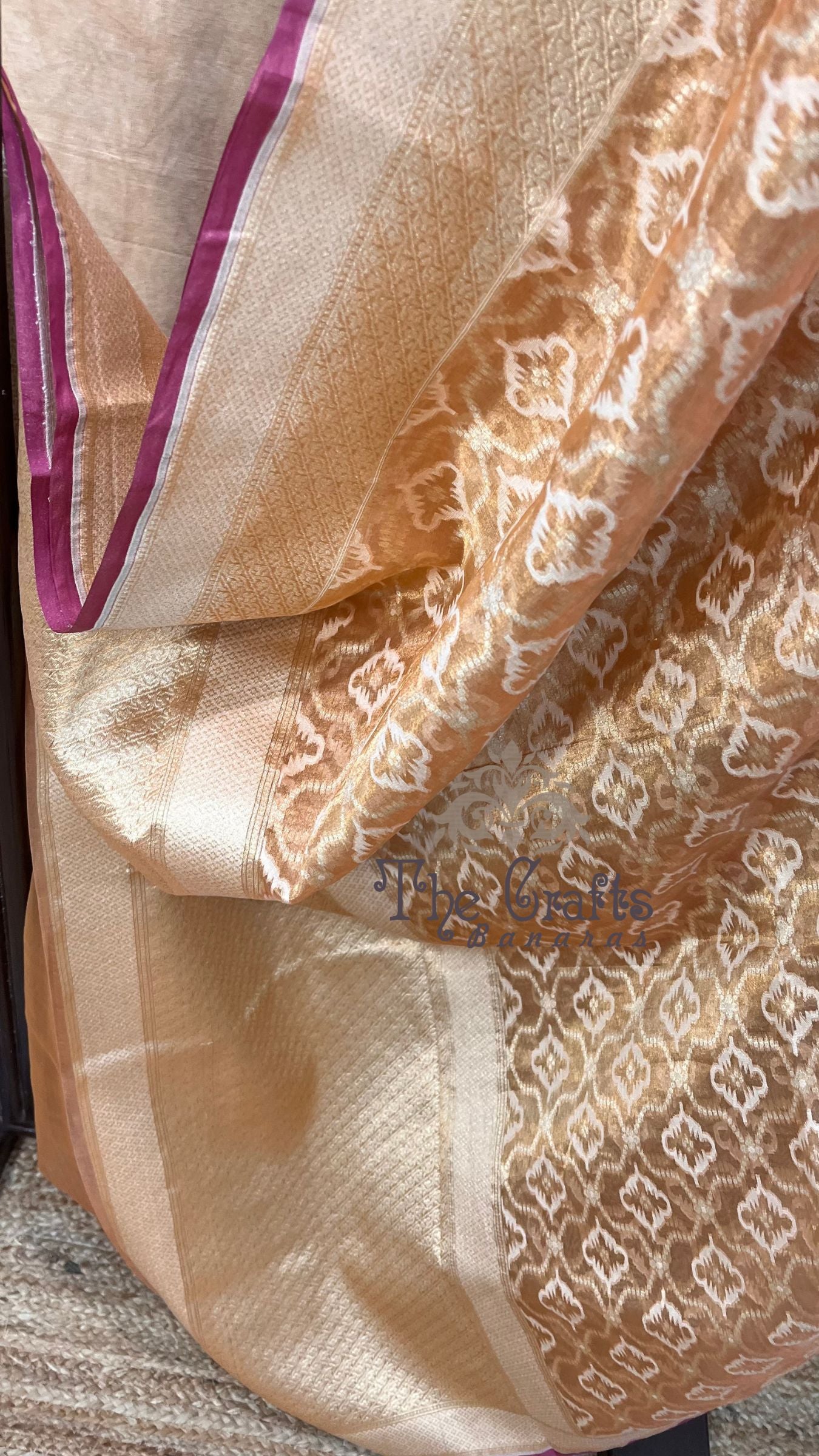 Pure Tissue Silk Handloom Banarasi Saree - Reshmi Zari