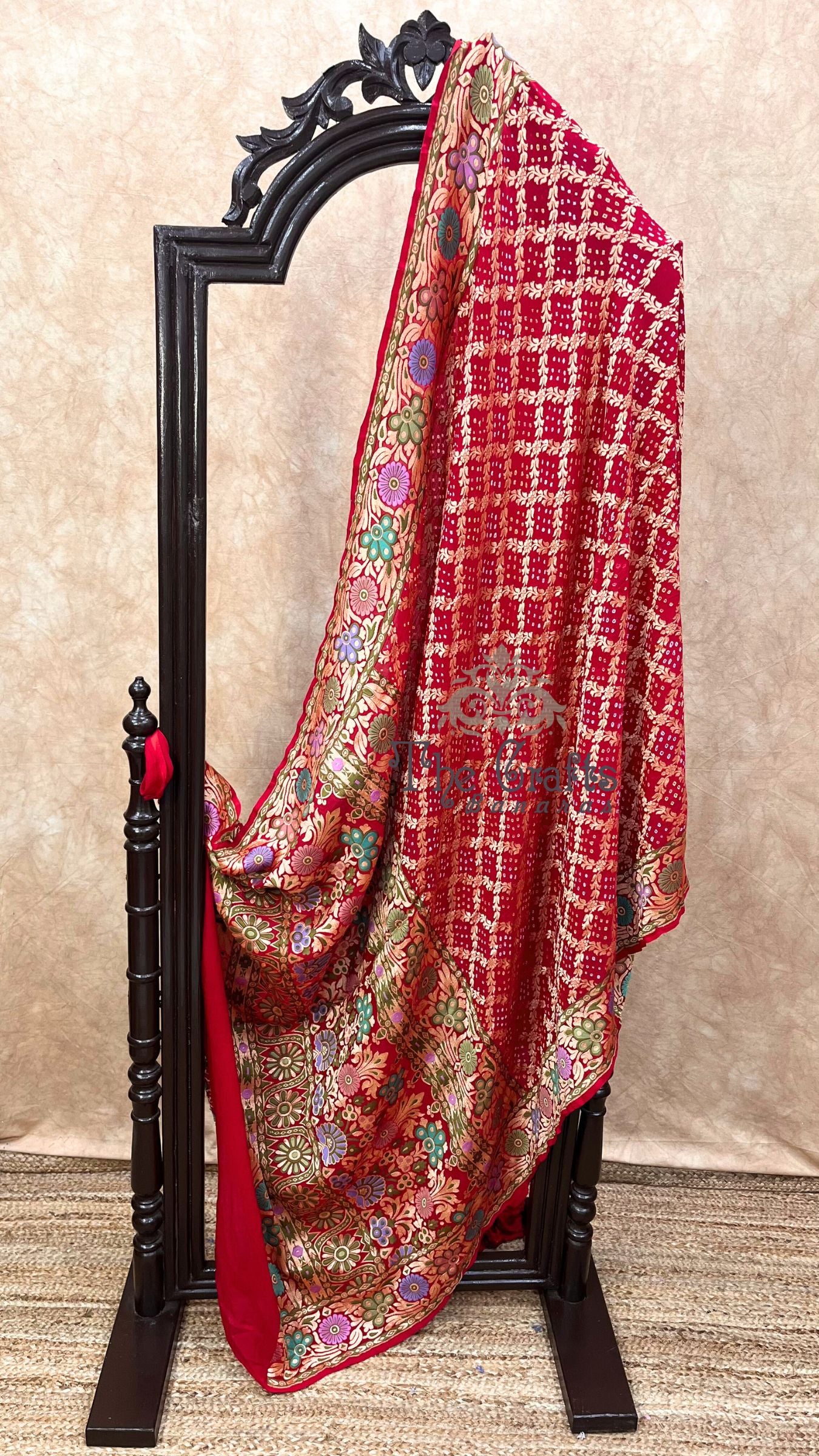 Pure Georgette Banarasi Handloom Bandhej Saree-With Meenakari Work