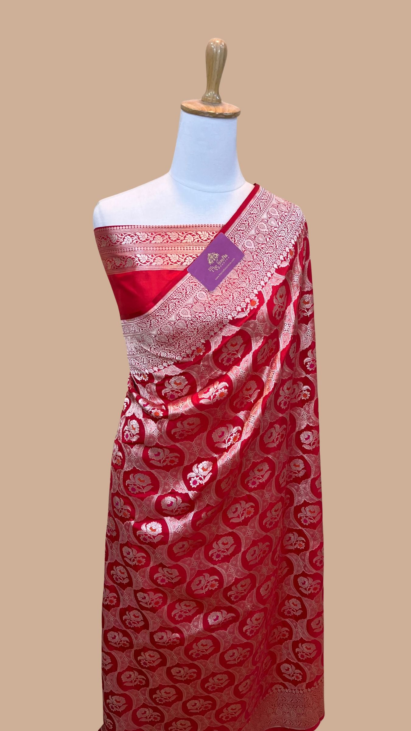 Pure Katan Silk Handloom Banarasi Saree - Jall With Meenakari