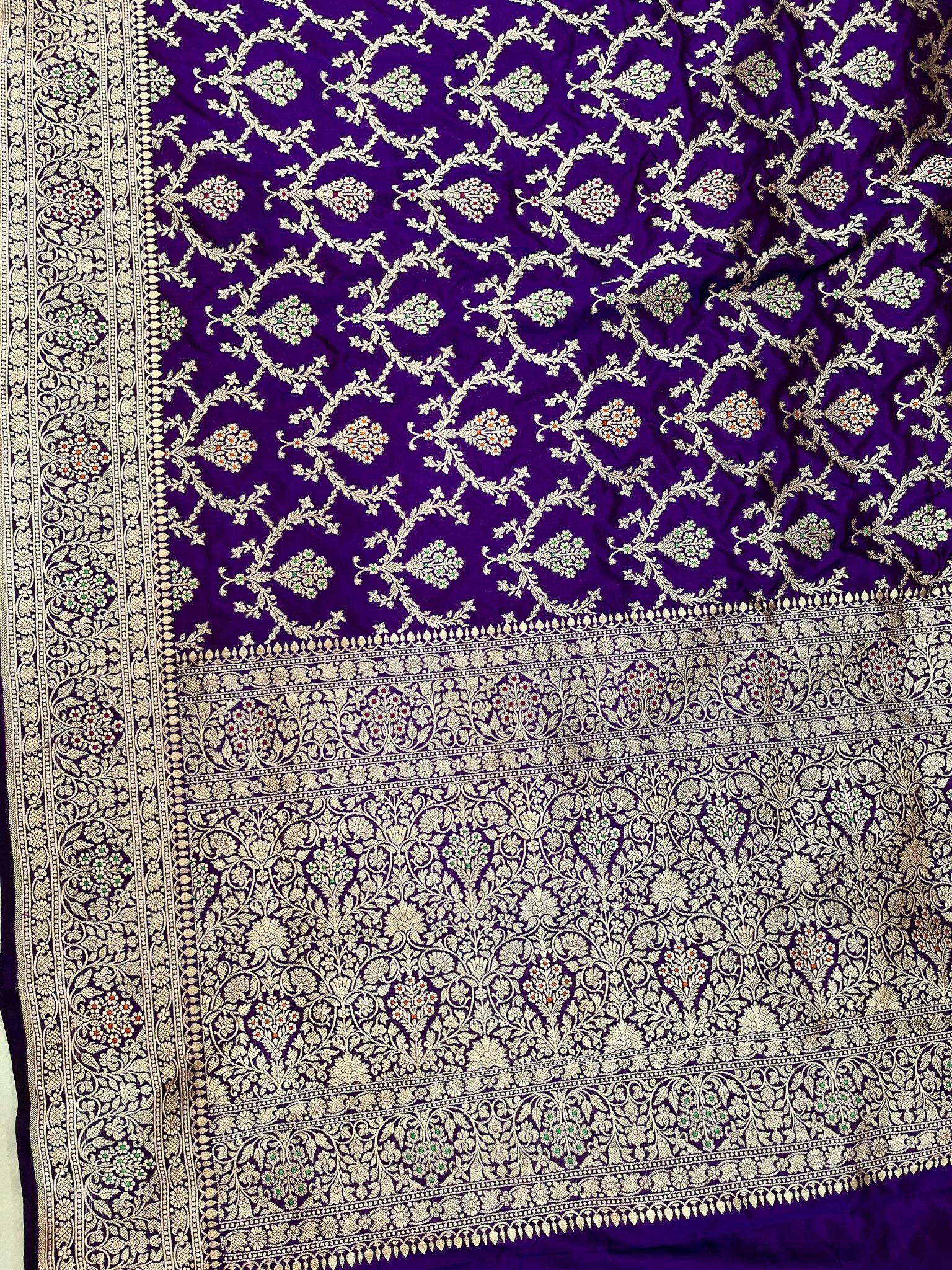 Pure Katan Silk Handloom Banarasi Saree - Jaal Work With Meenakari