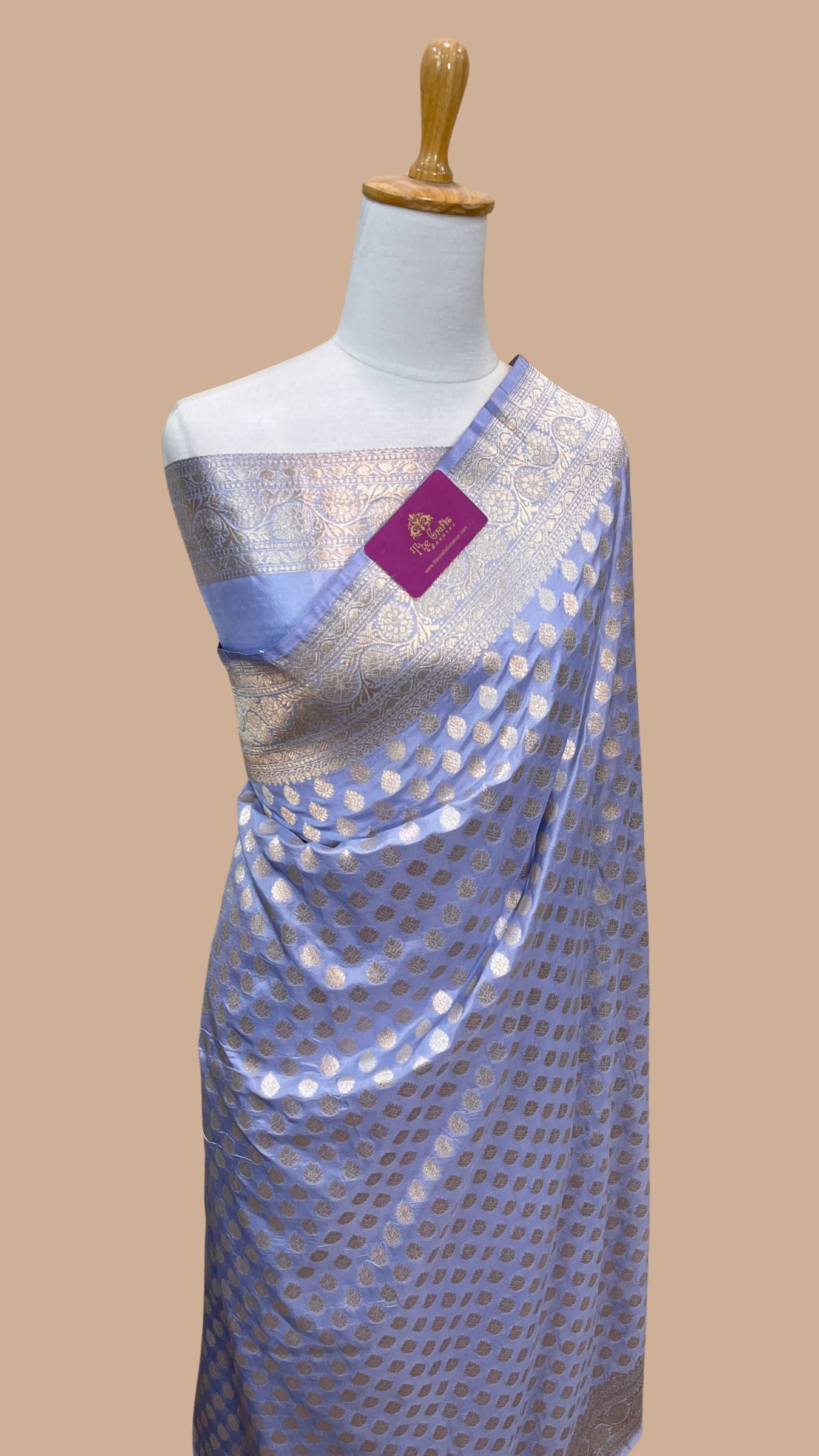 Pure Katan Silk Handloom Banarasi Saree - Jaal work