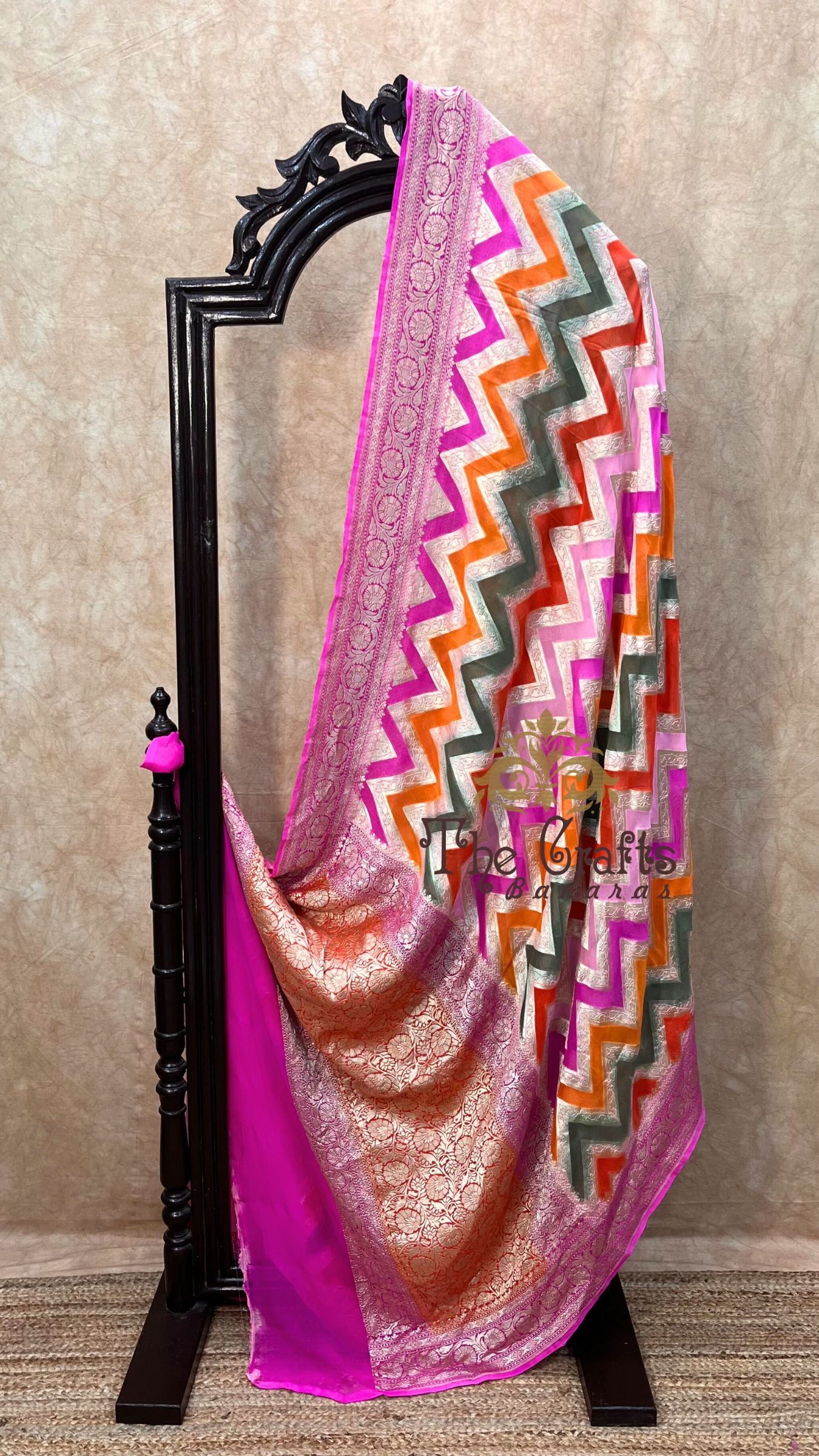 Khaddi Georgette Handloom Banarasi Saree - Water Zari