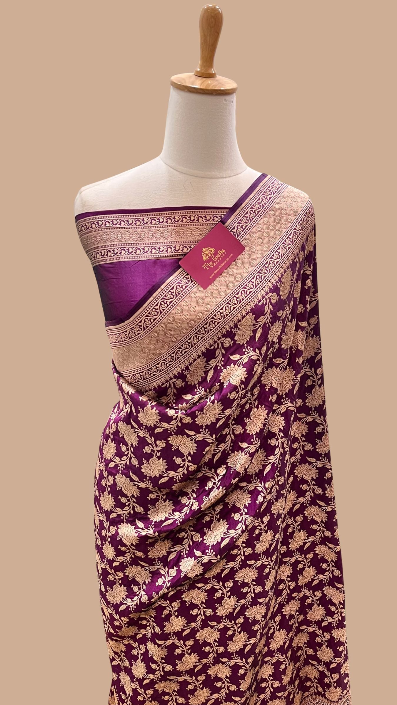 Pure Katan Silk Handloom Banarasi Saree - Jaal Work