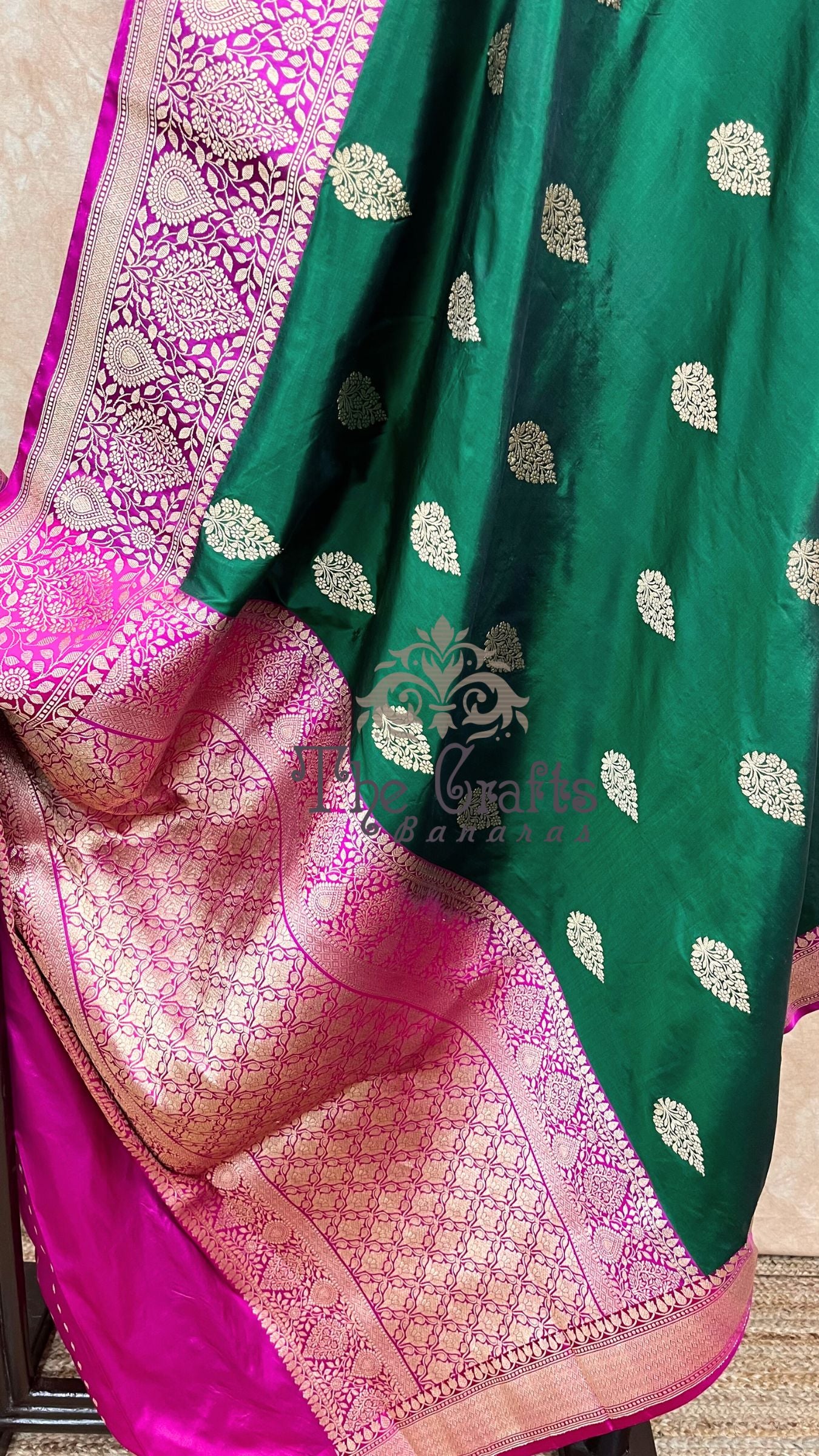 Pure Katan Silk Handloom Banarasi Saree - Jaal work