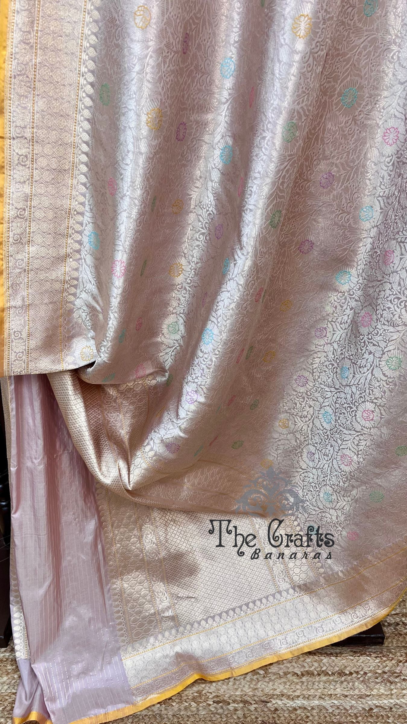 Pure Katan Silk Handloom Banarasi Saree - Kadhua Tanchui Brocade Meena