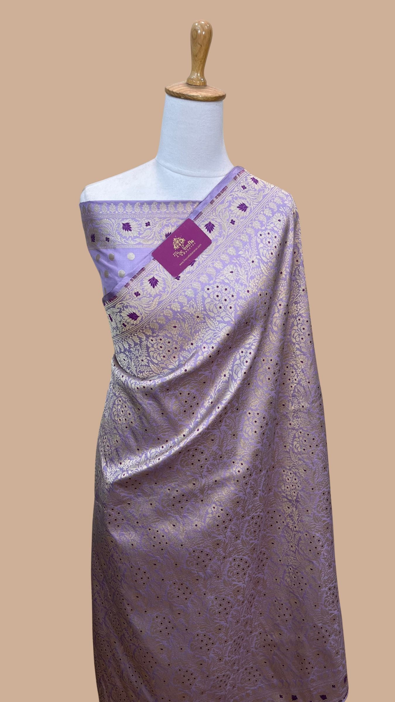 Pure Katan Silk Handloom Banarasi Saree - Tanchui Brocade Meena