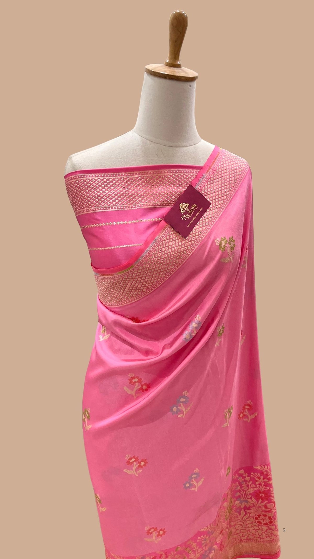 Pure Ektara Katan Silk Handloom Banarasi Saree - with kadhua meenakari motifs