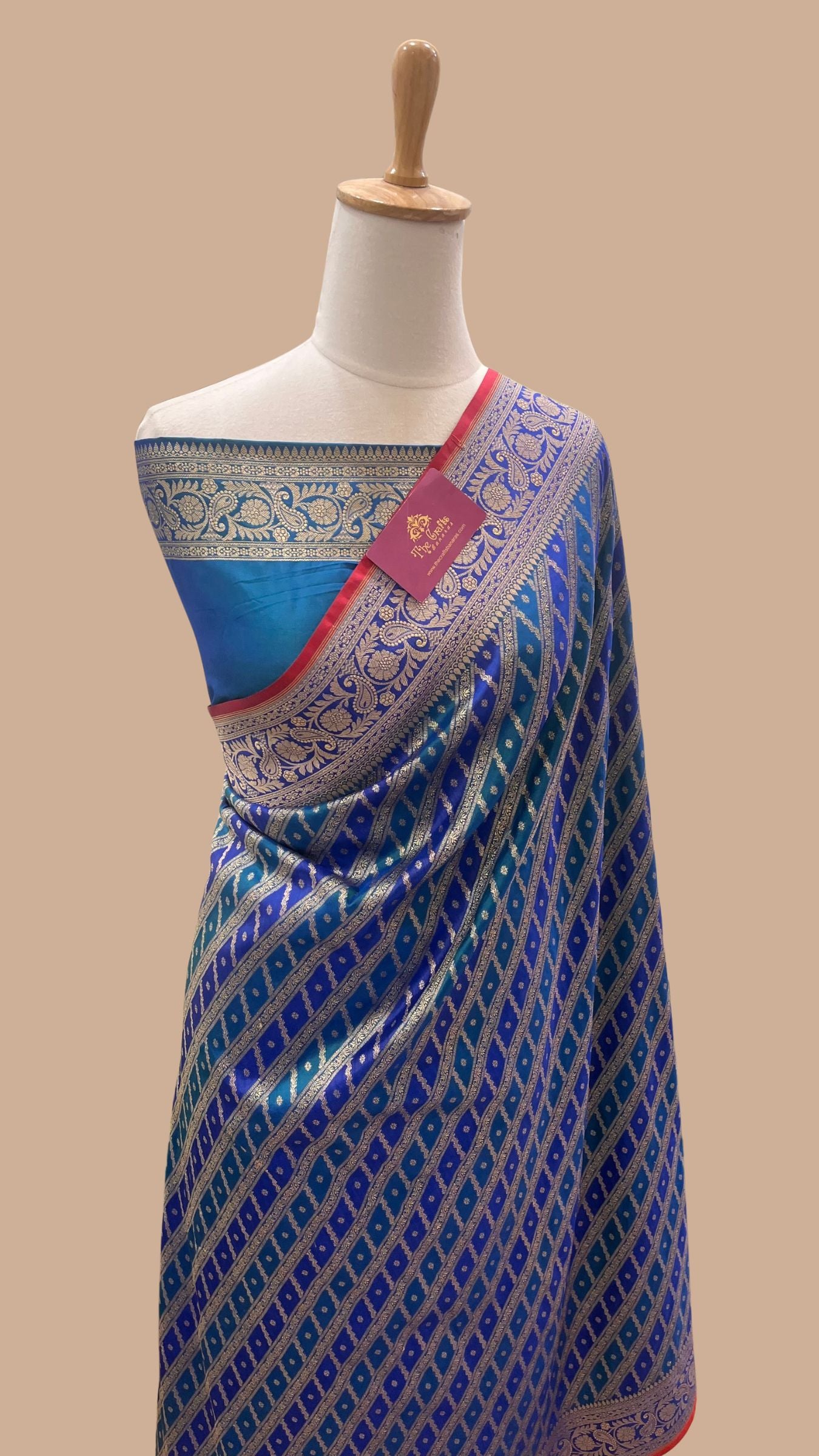 Rangkat Pure Katan Silk Handloom Banarasi Saree - Jaal Work With Meenakari