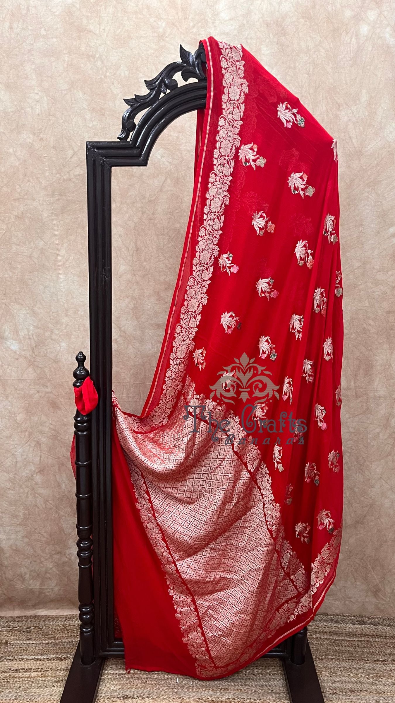 Khaddi Georgette Handloom Banarasi Saree - Jaal with Meenakari